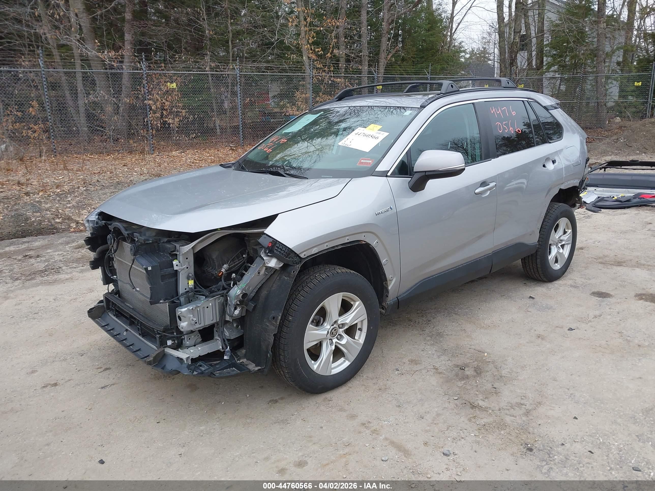 TOYOTA RAV4 image 2