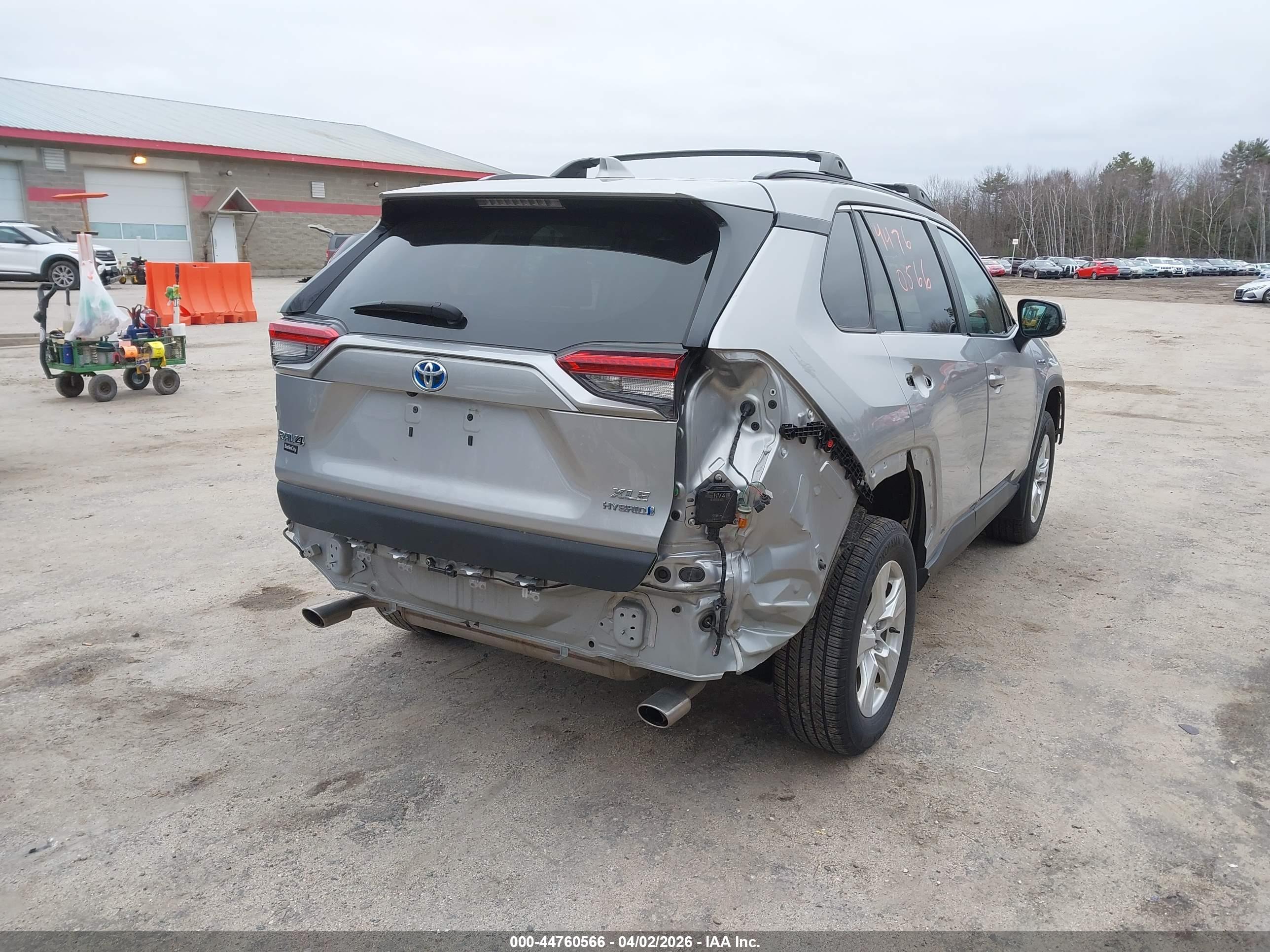 TOYOTA RAV4 image 4