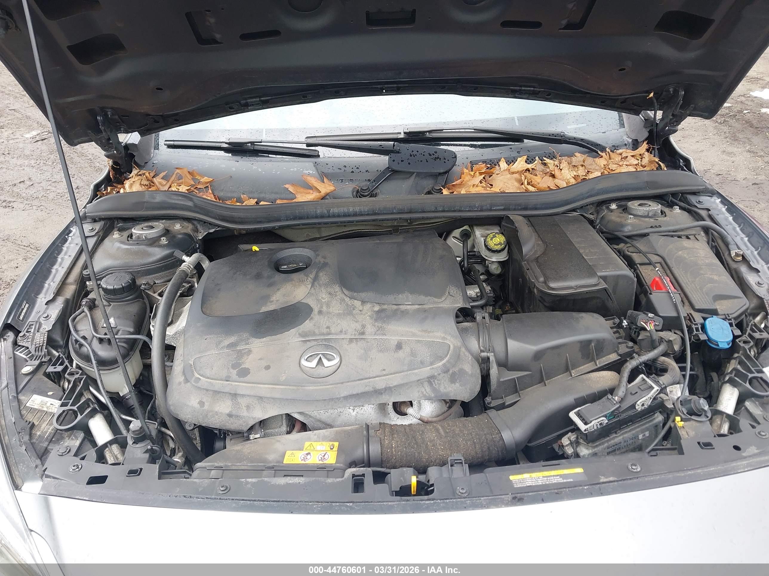 INFINITI QX30 image 10