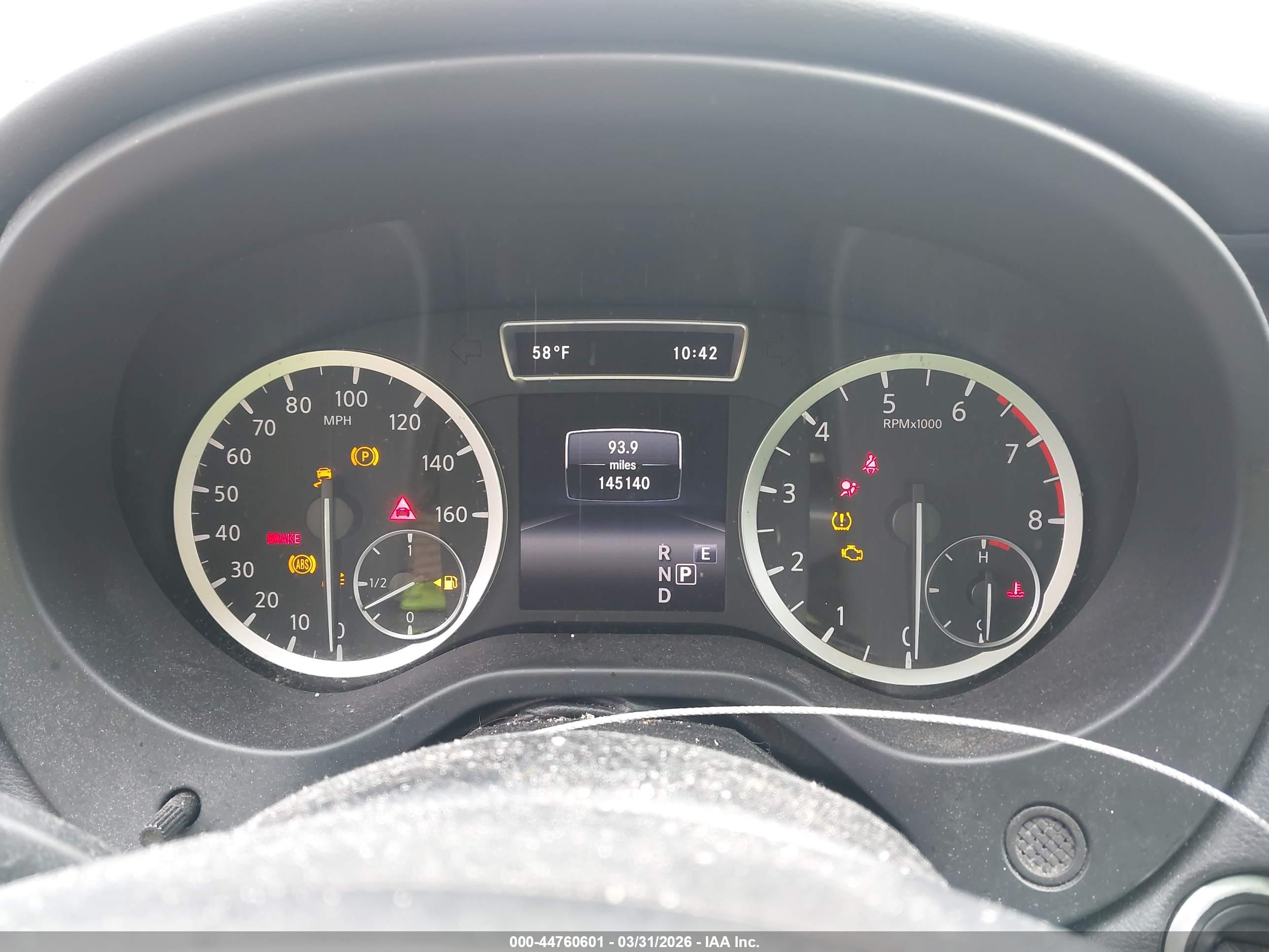 INFINITI QX30 image 7
