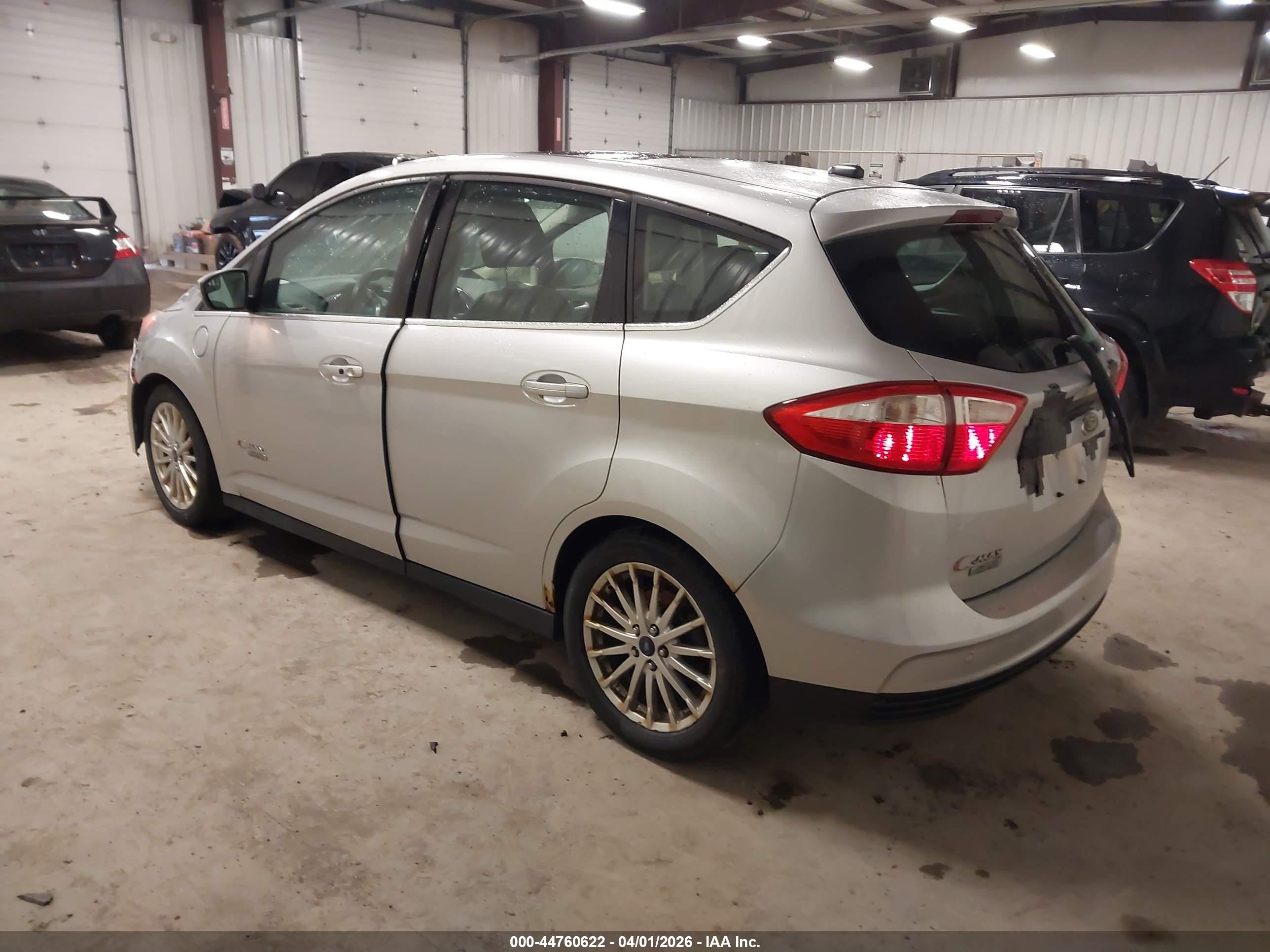 FORD C-MAX image 3