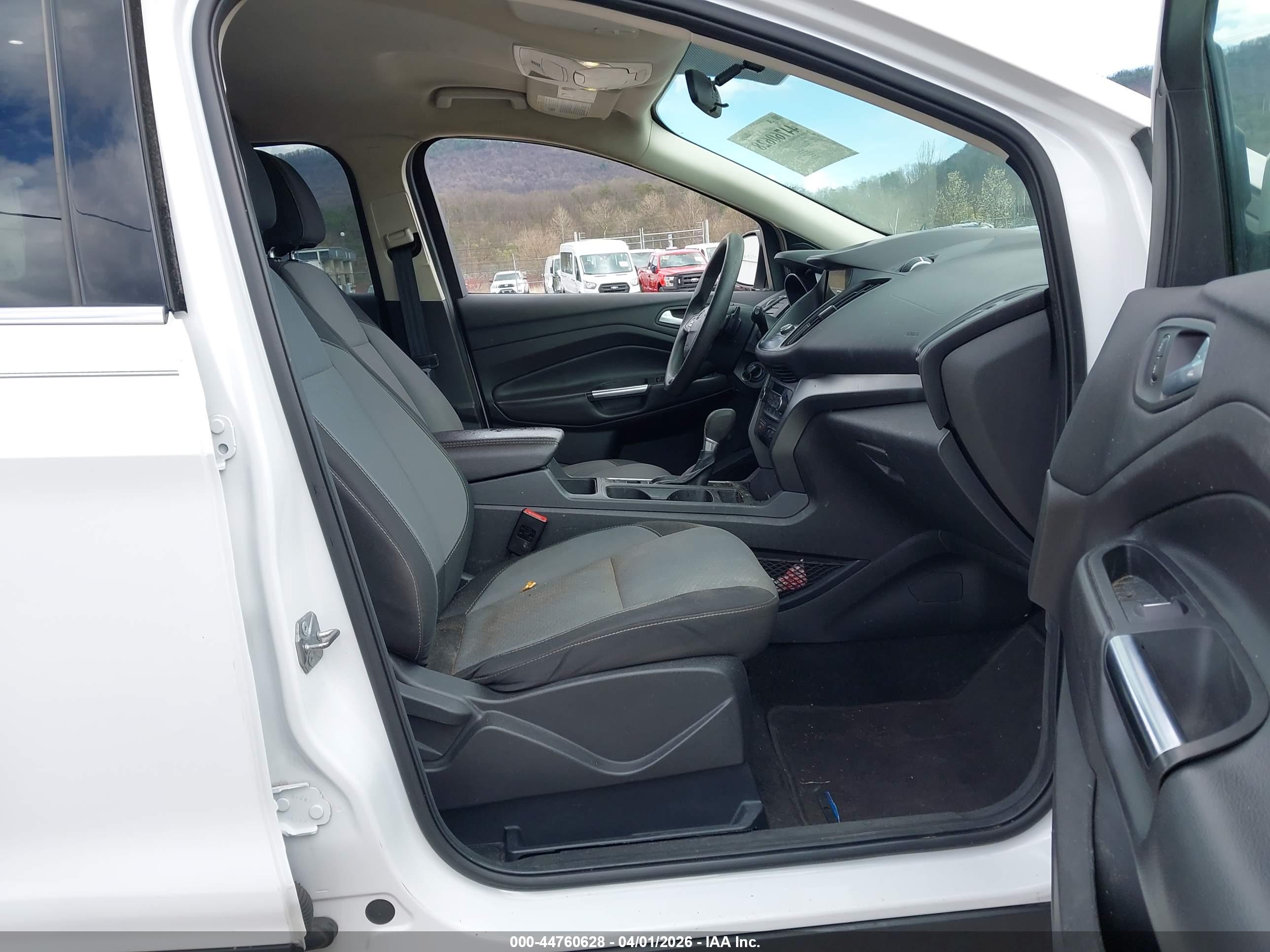 FORD ESCAPE image 5