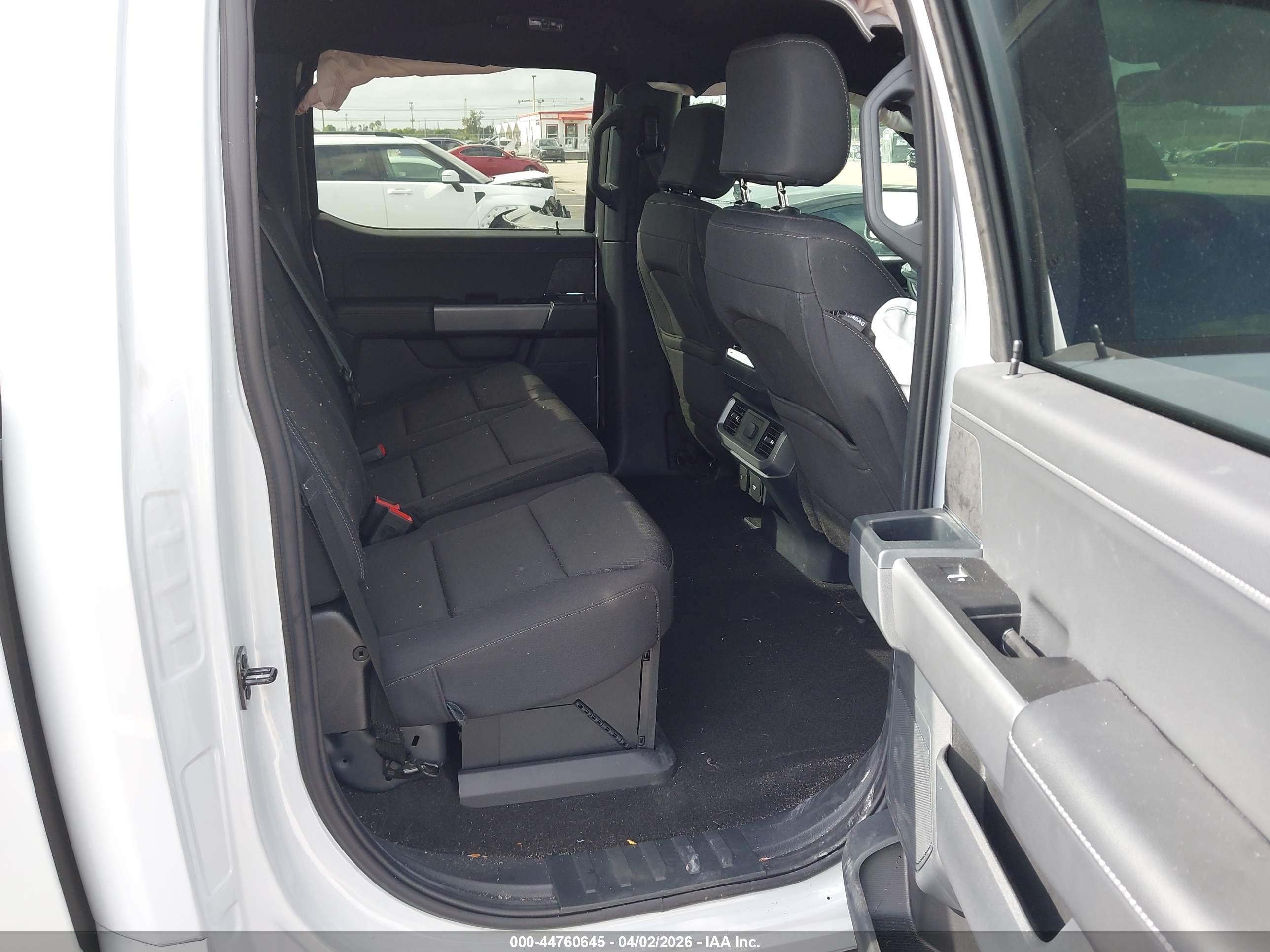 FORD F-150 image 8