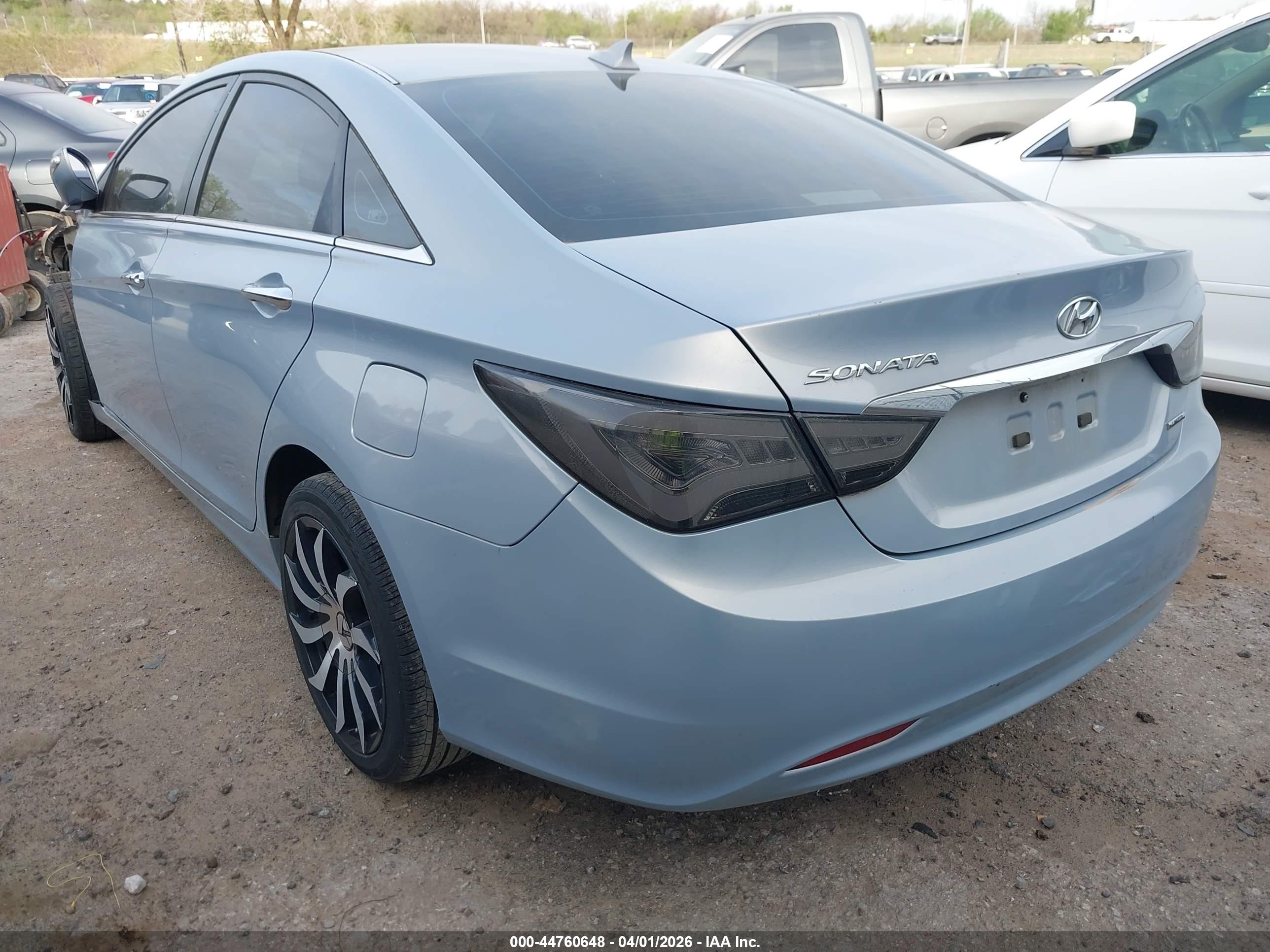 HYUNDAI SONATA image 3