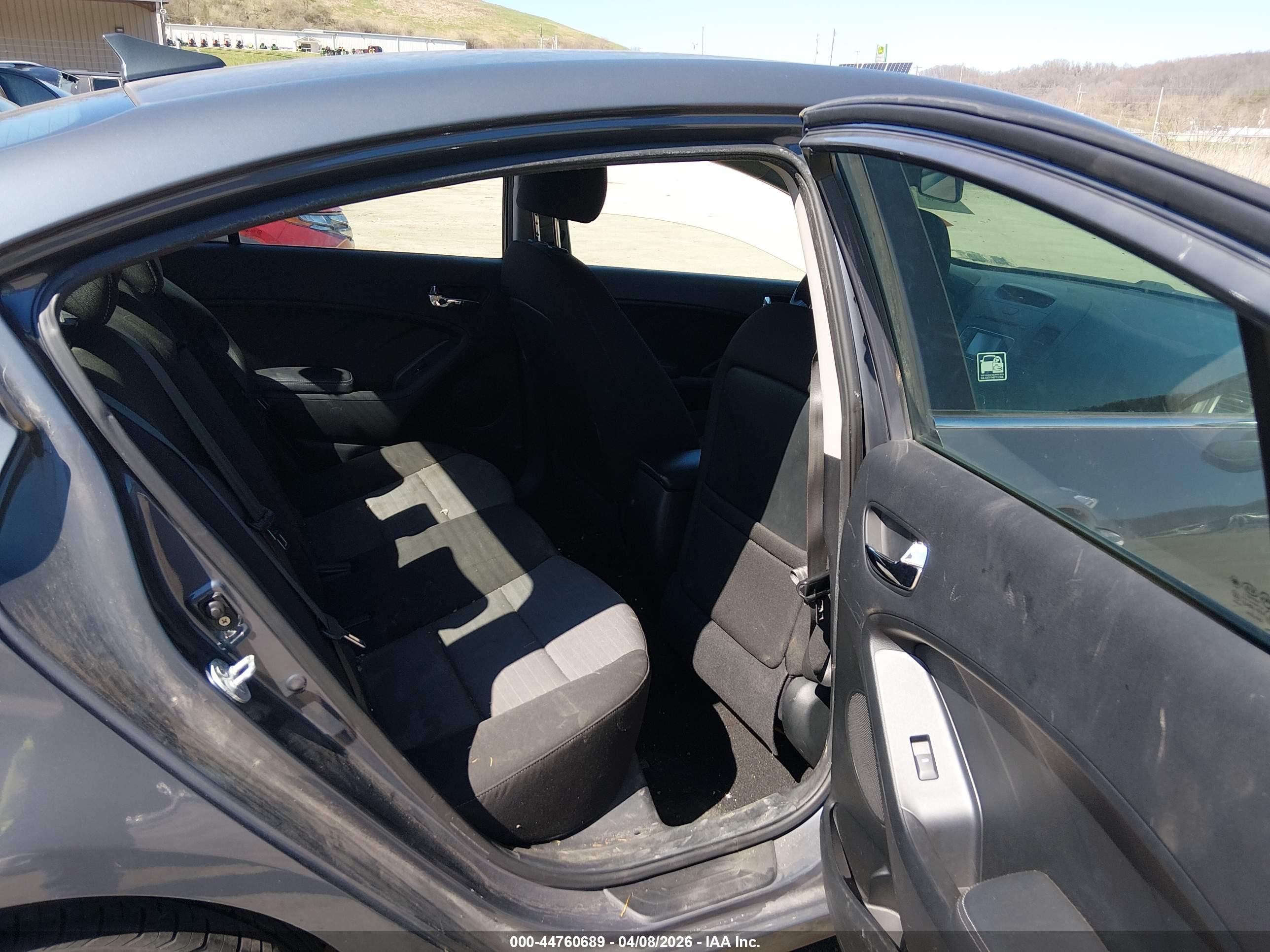 KIA FORTE image 8
