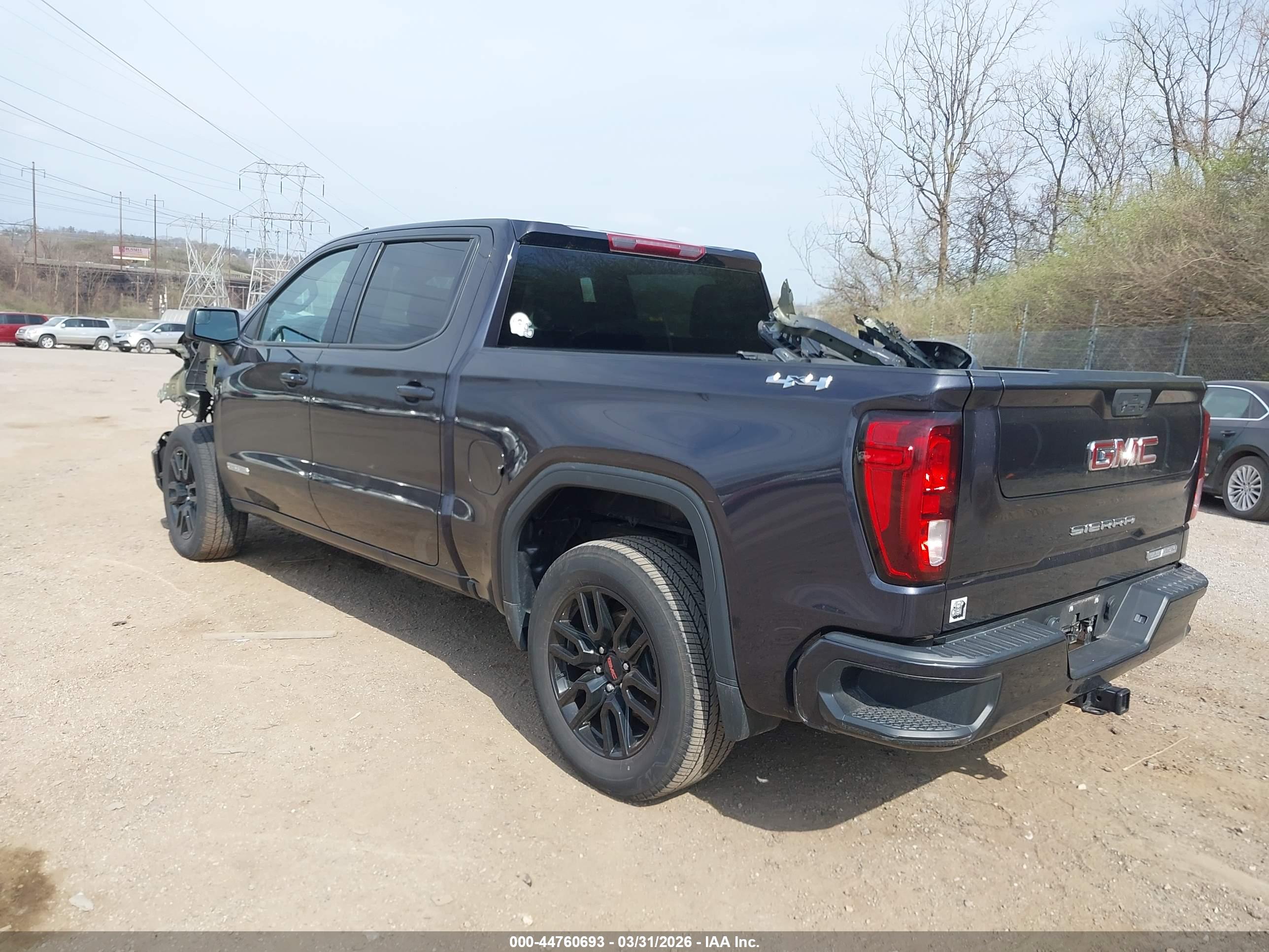 GMC SIERRA image 3