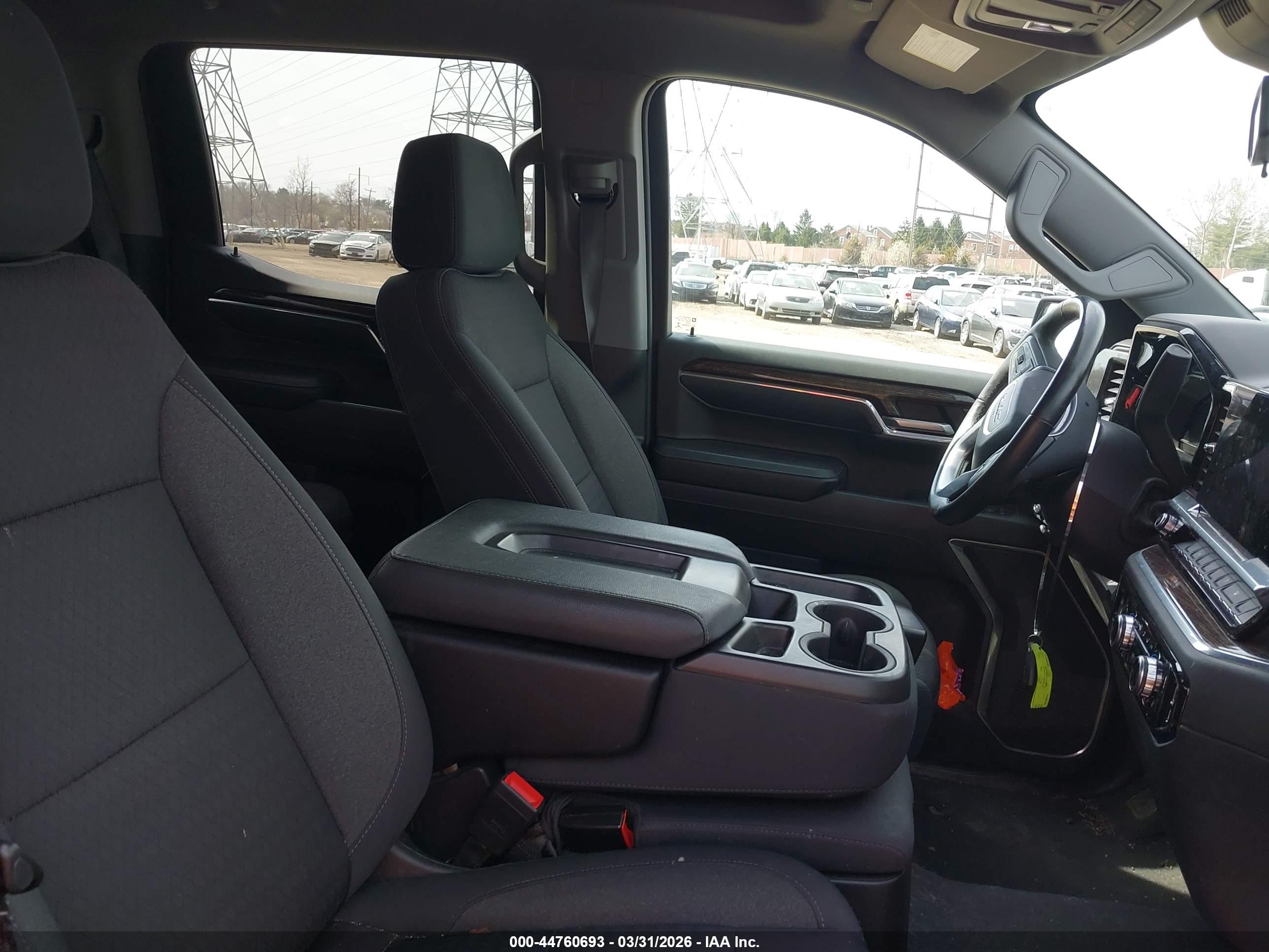 GMC SIERRA image 5