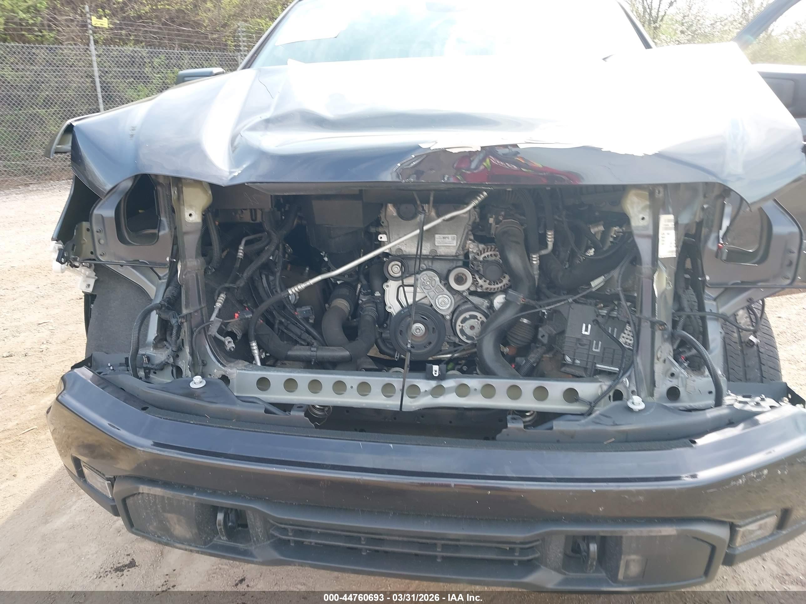GMC SIERRA image 6
