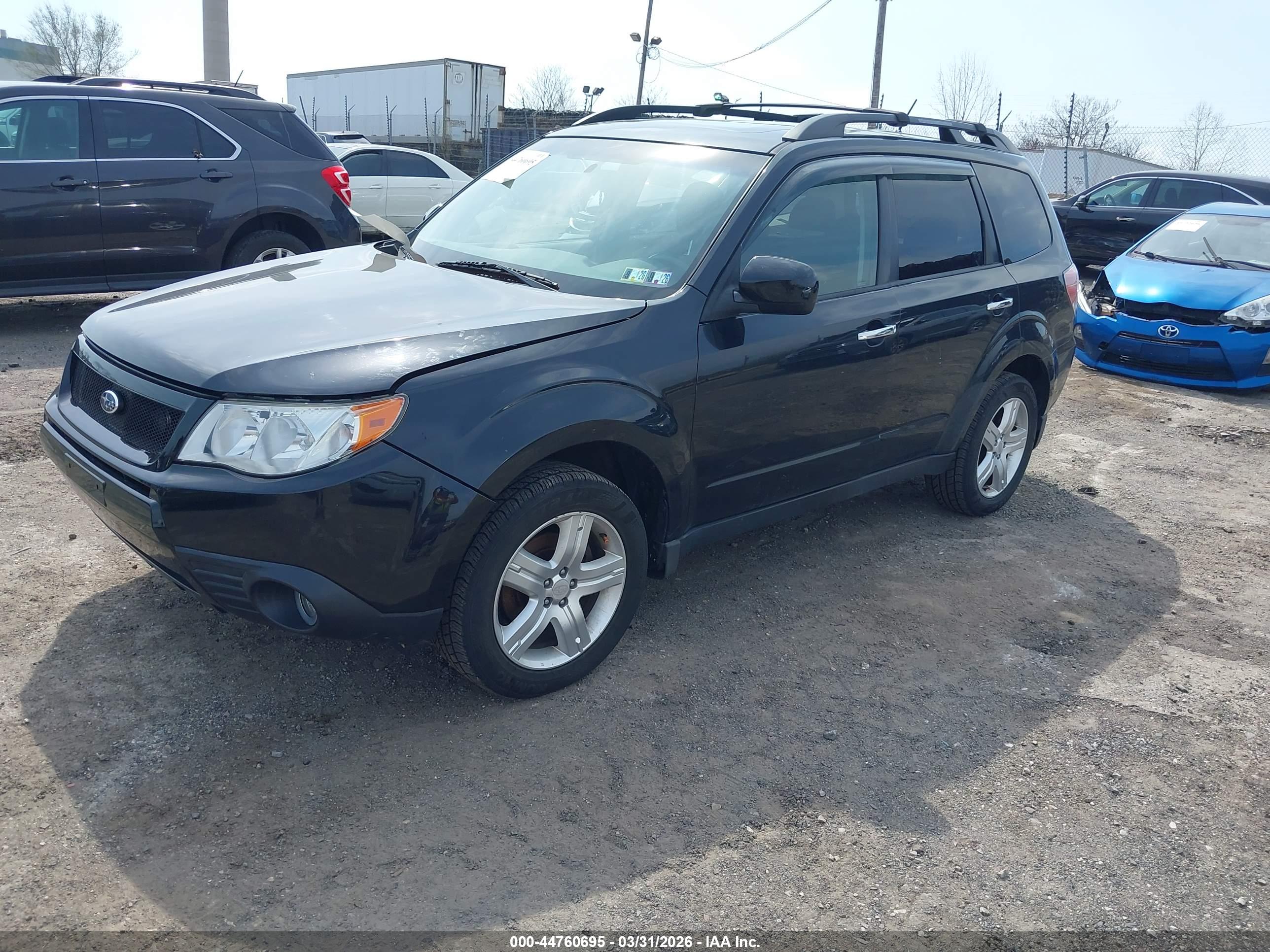 SUBARU FORESTER image 2