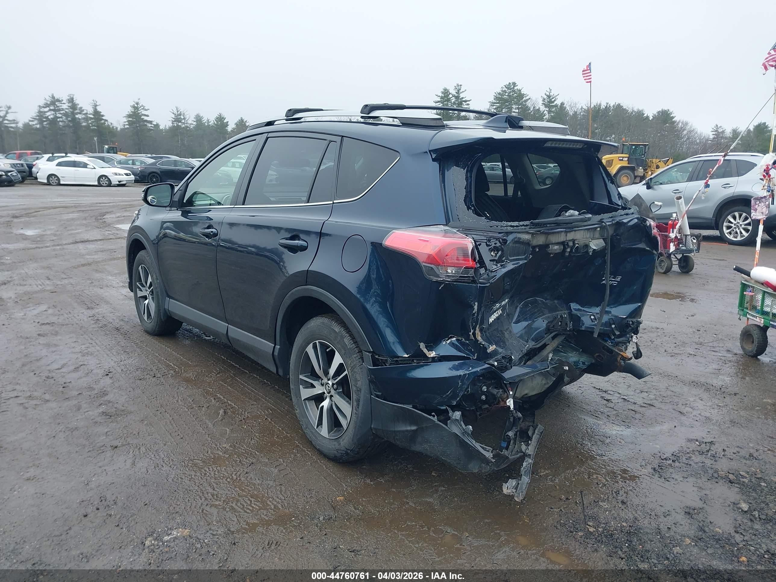 TOYOTA RAV4 image 3