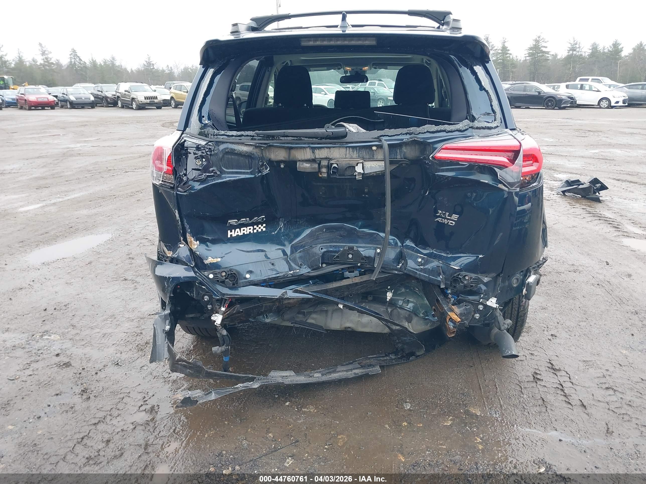 TOYOTA RAV4 image 6