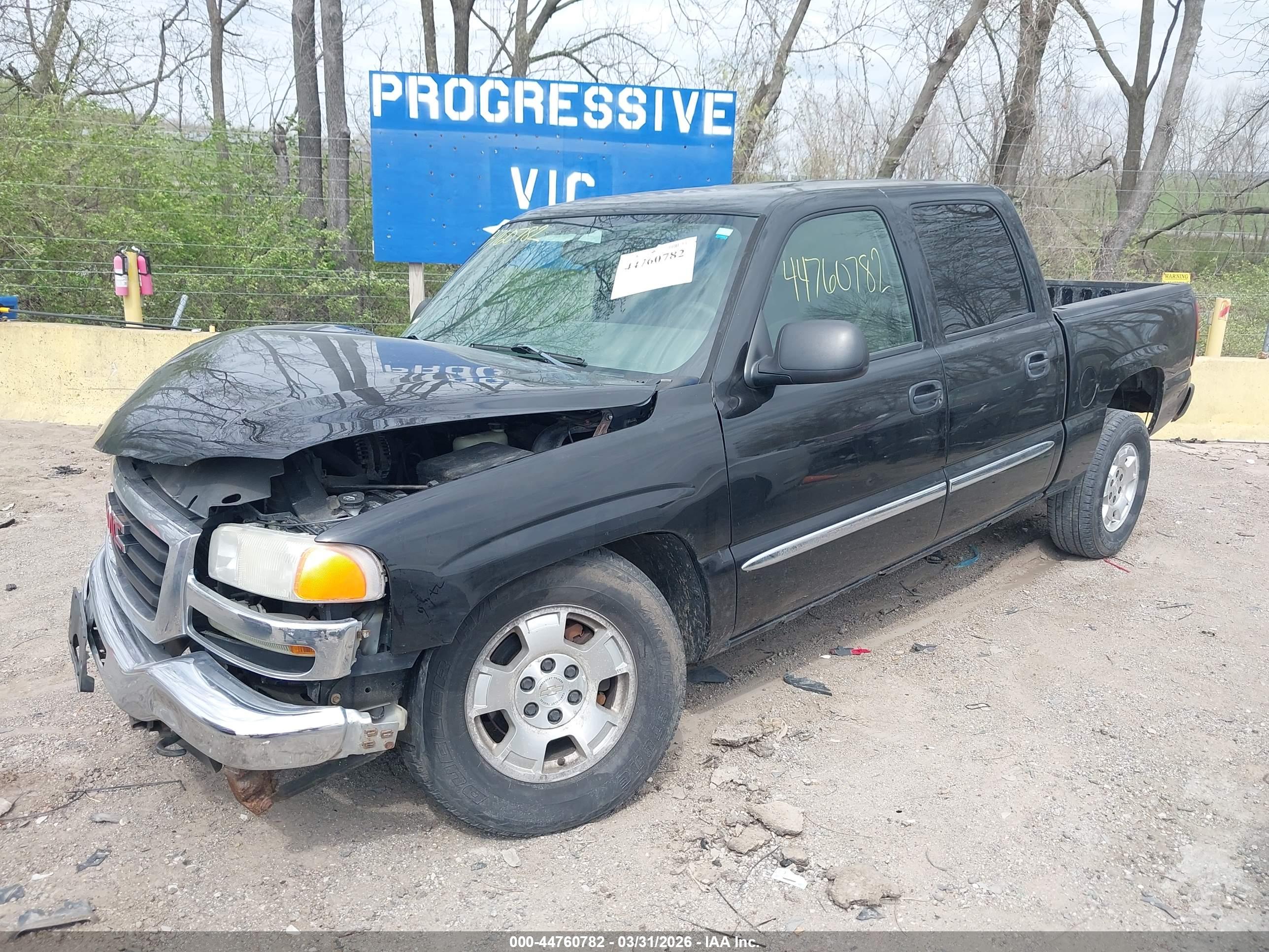 GMC SIERRA image 2