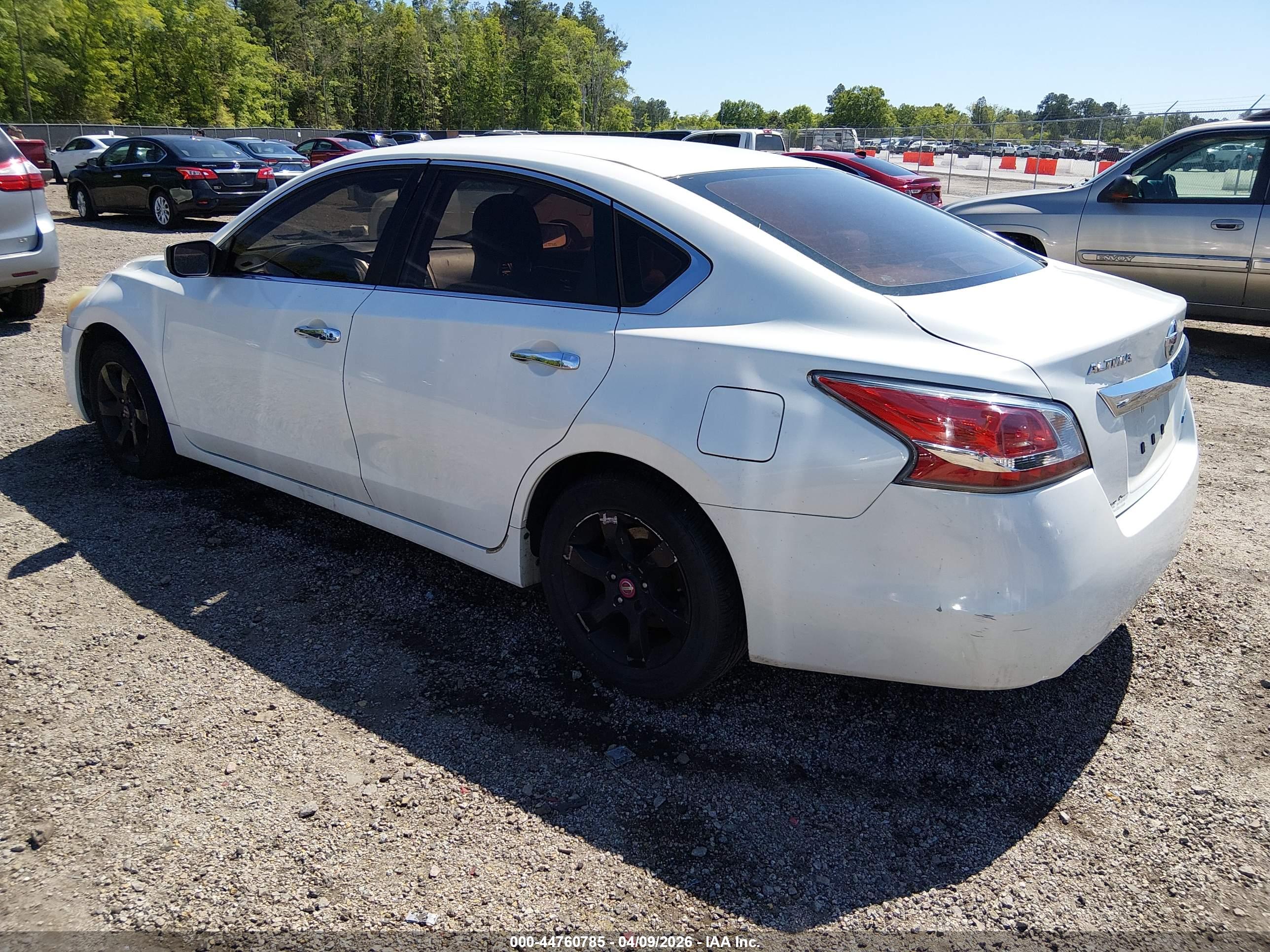 NISSAN ALTIMA image 3