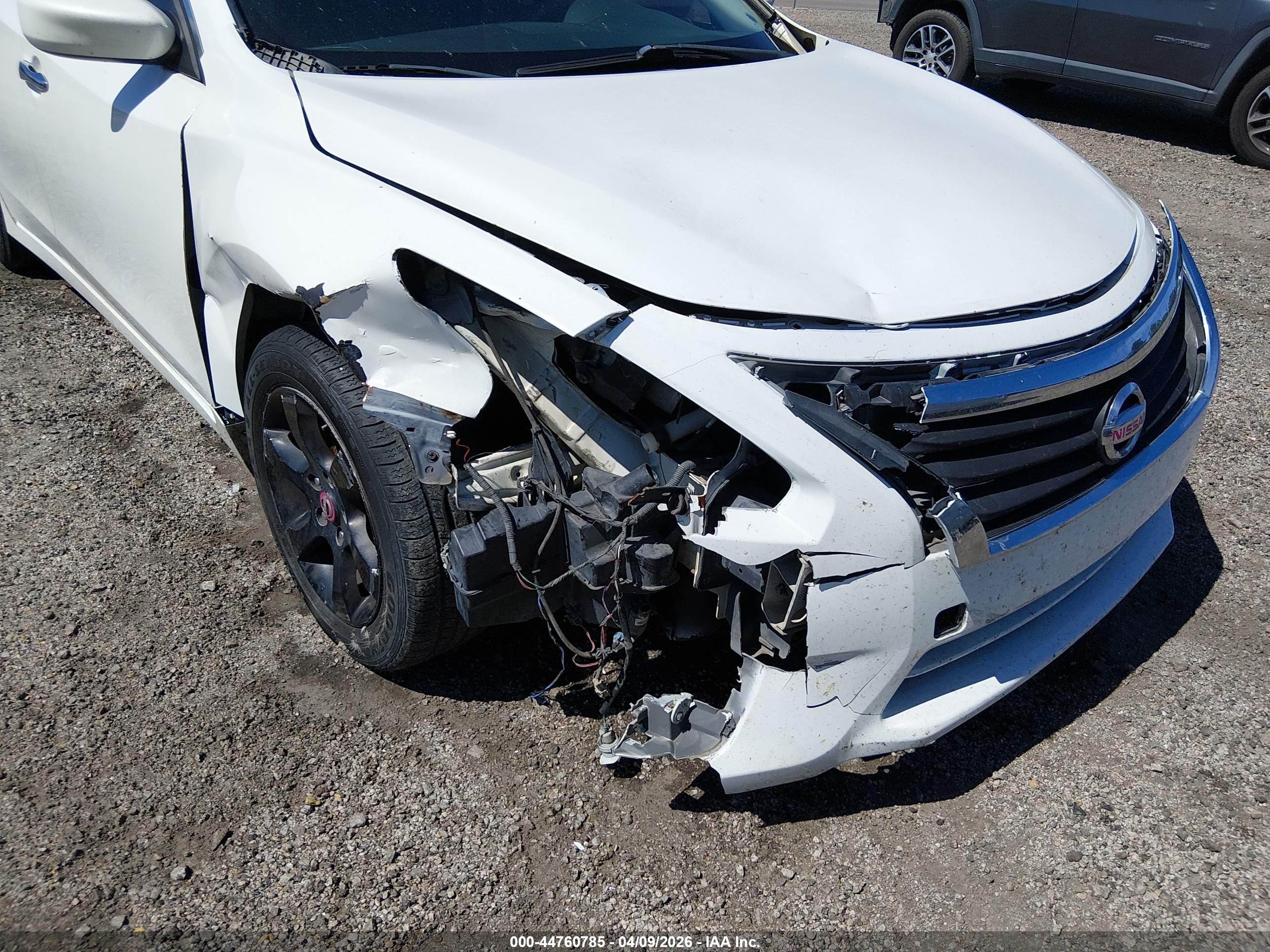 NISSAN ALTIMA image 6