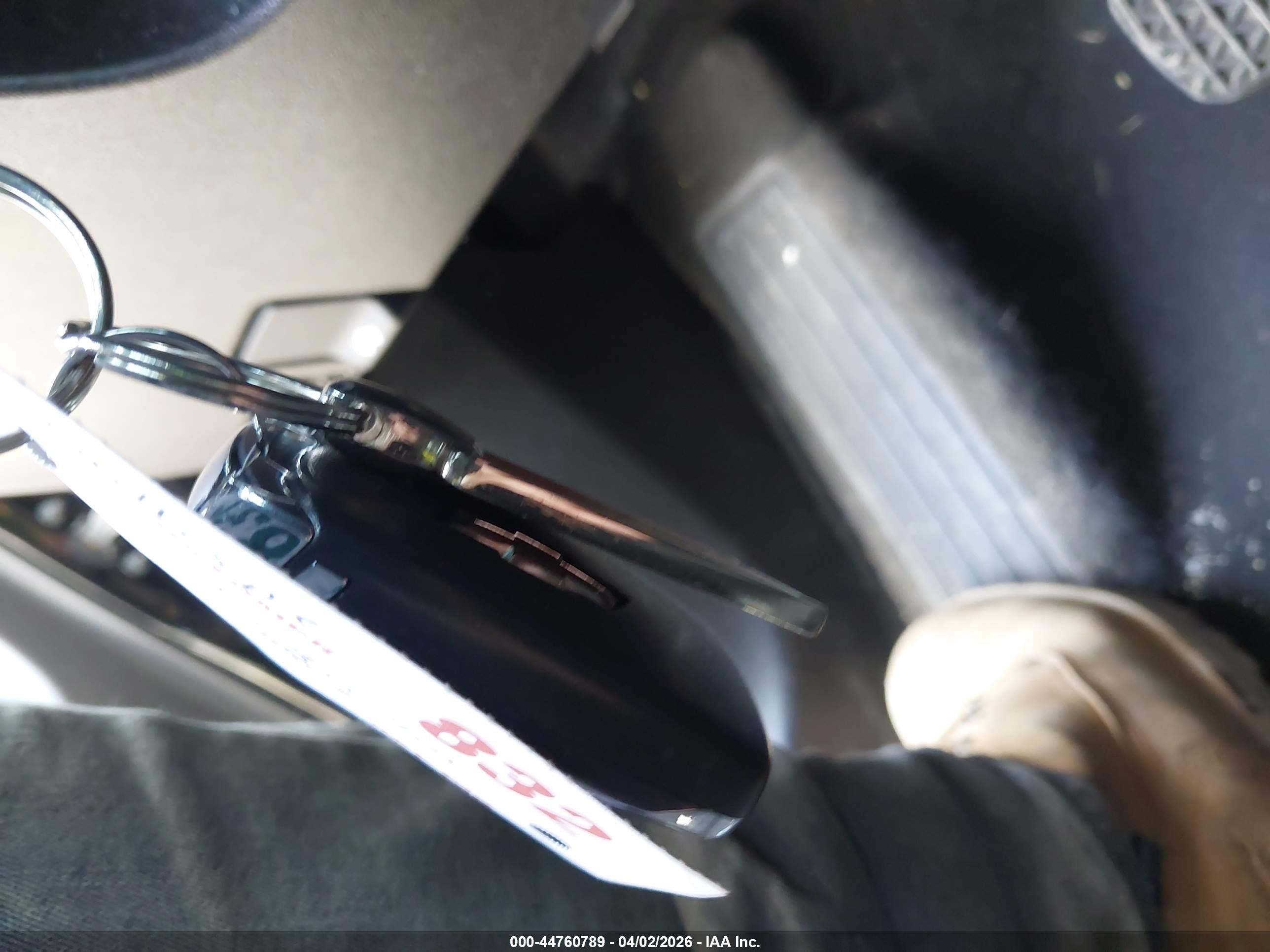 CHEVROLET EQUINOX image 11