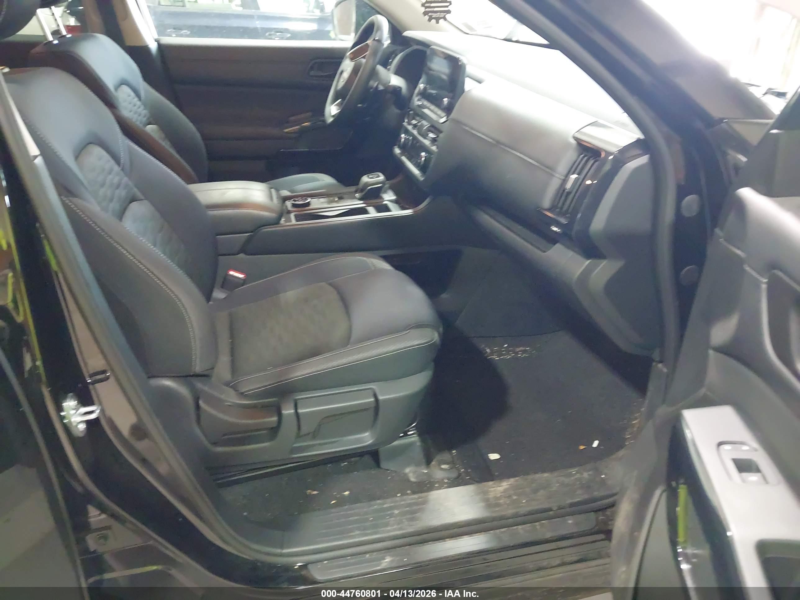 NISSAN PATHFINDER image 5