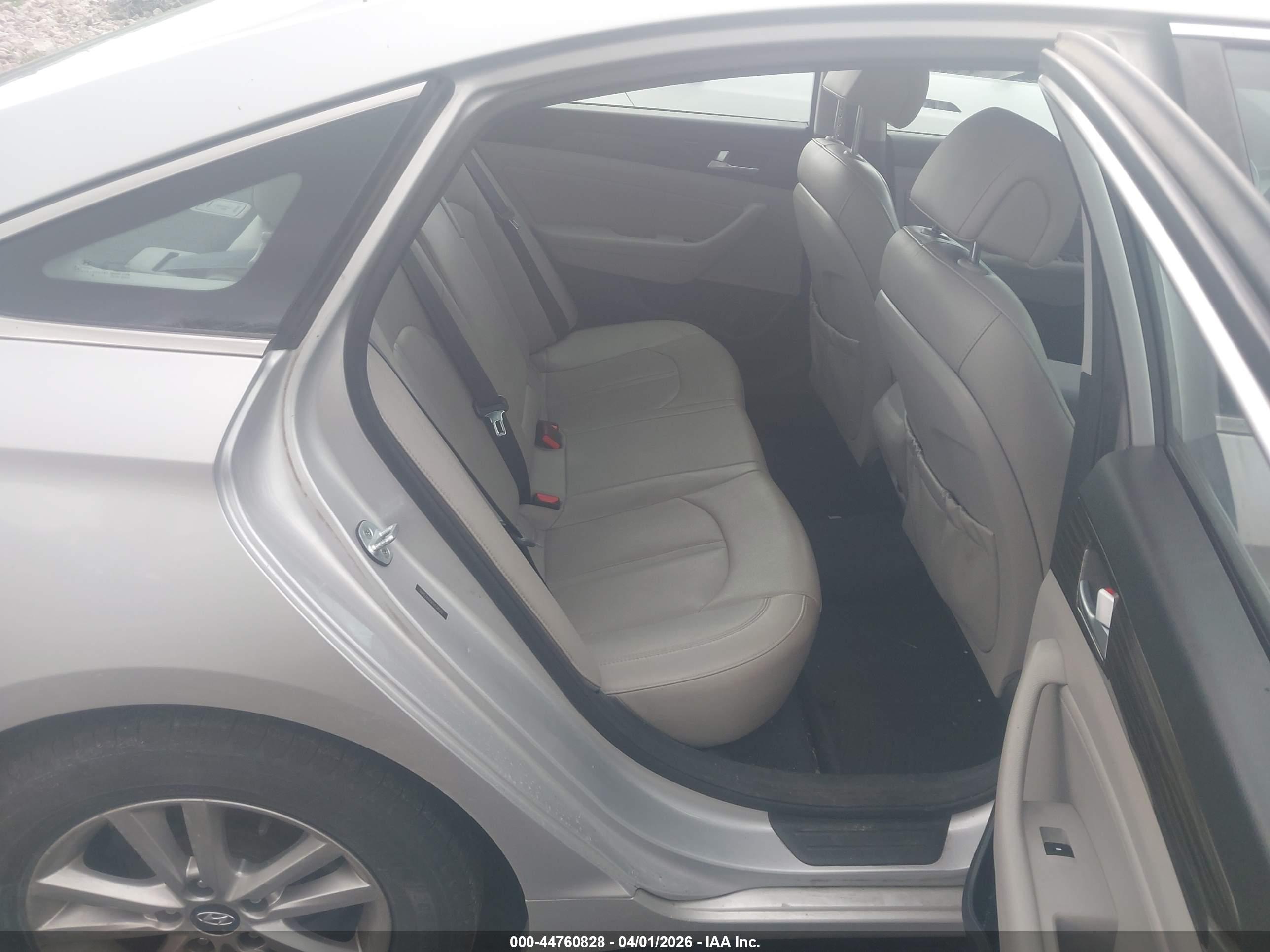 HYUNDAI SONATA image 8