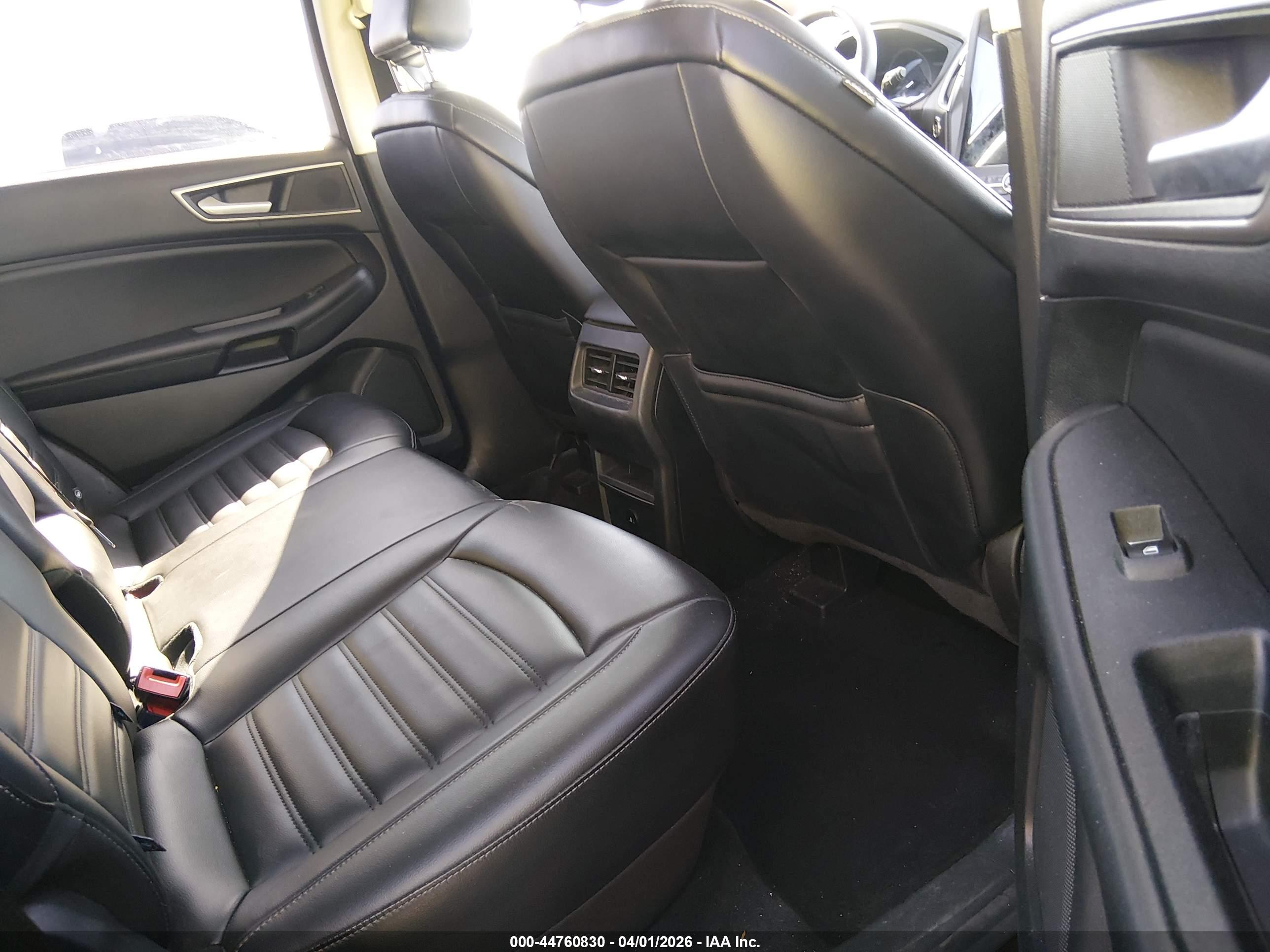 FORD EDGE image 8