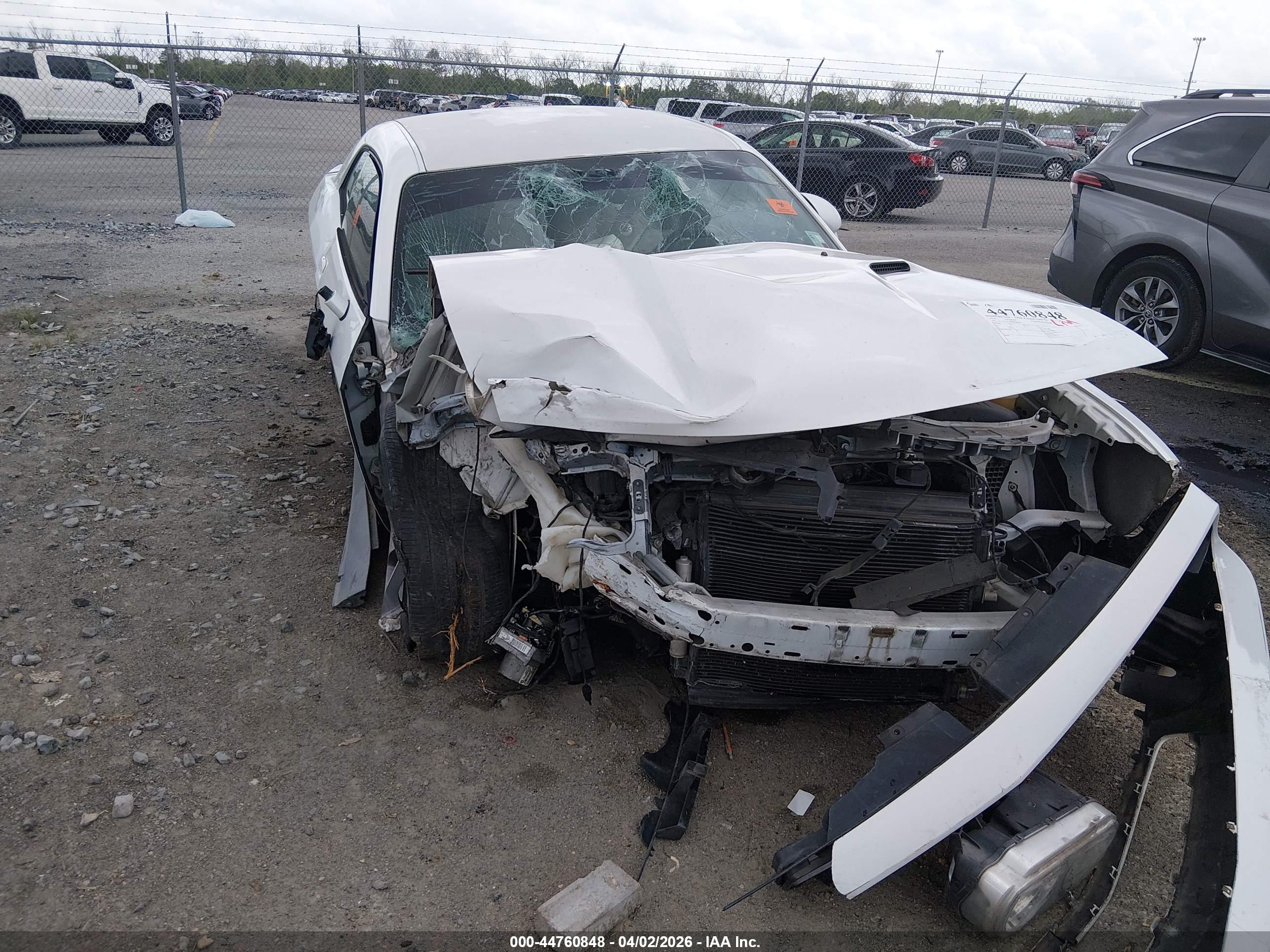 DODGE CHALLENGER image 6