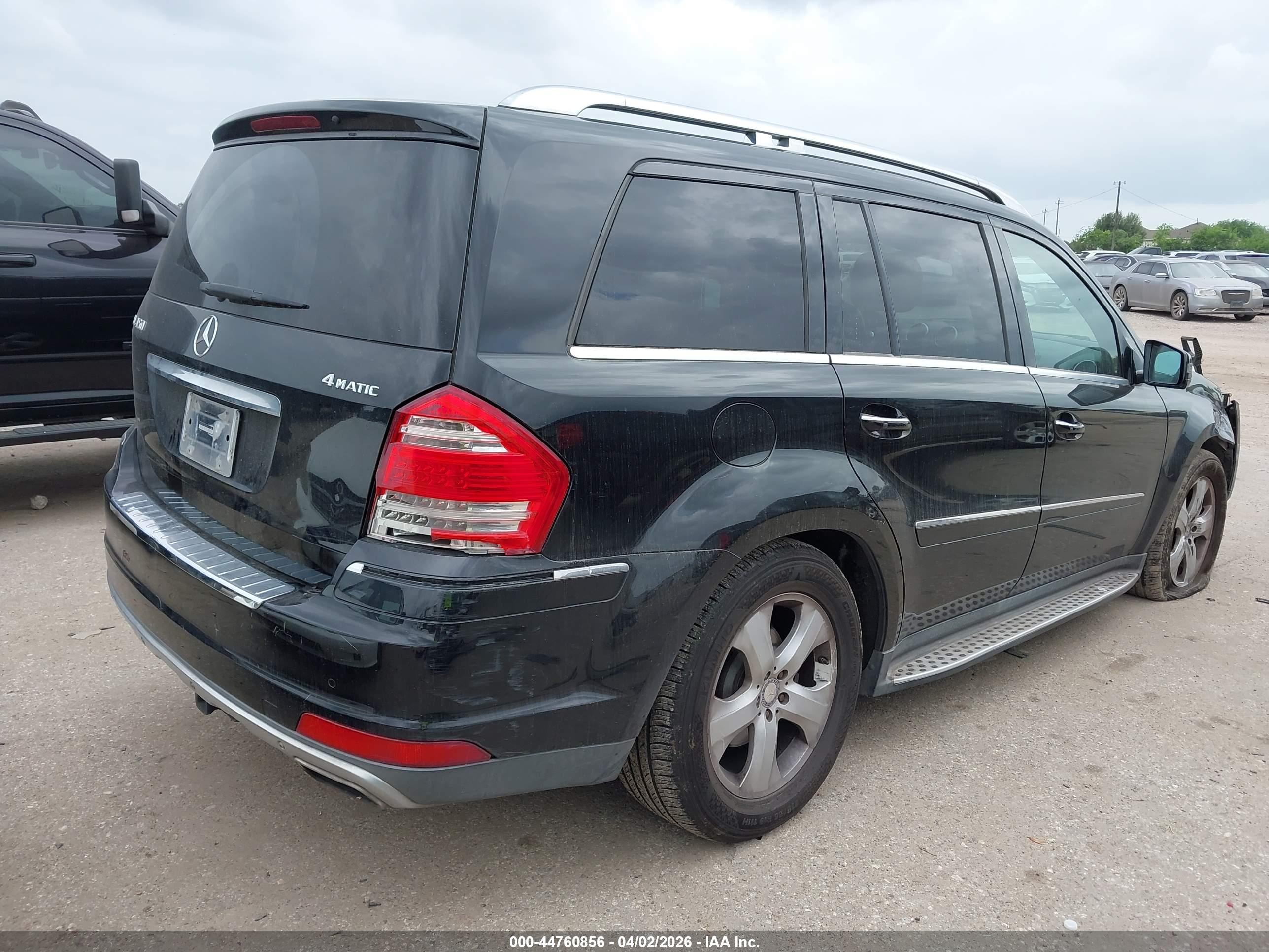 MERCEDES-BENZ GL image 4
