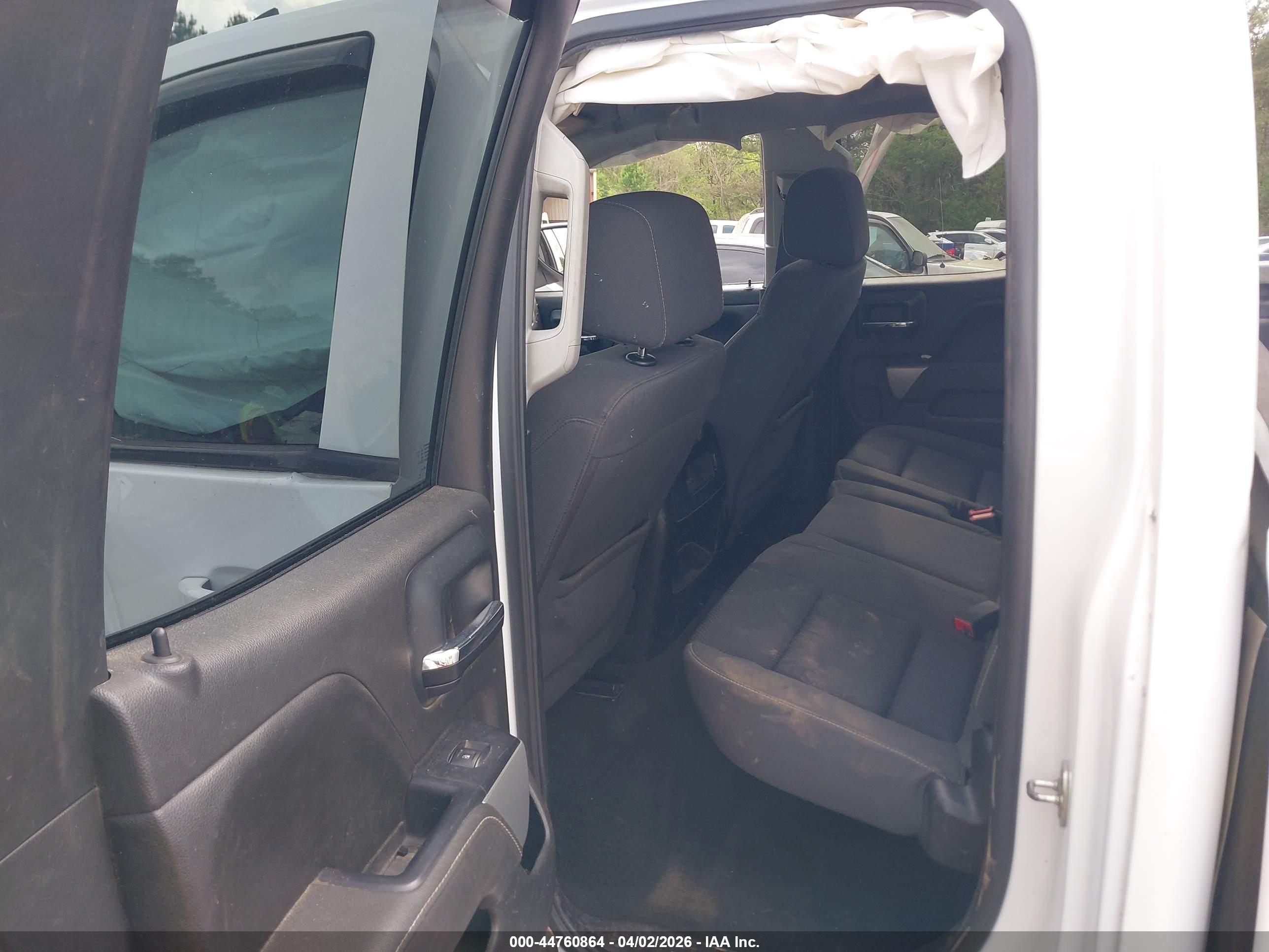 CHEVROLET SILVERADO image 8