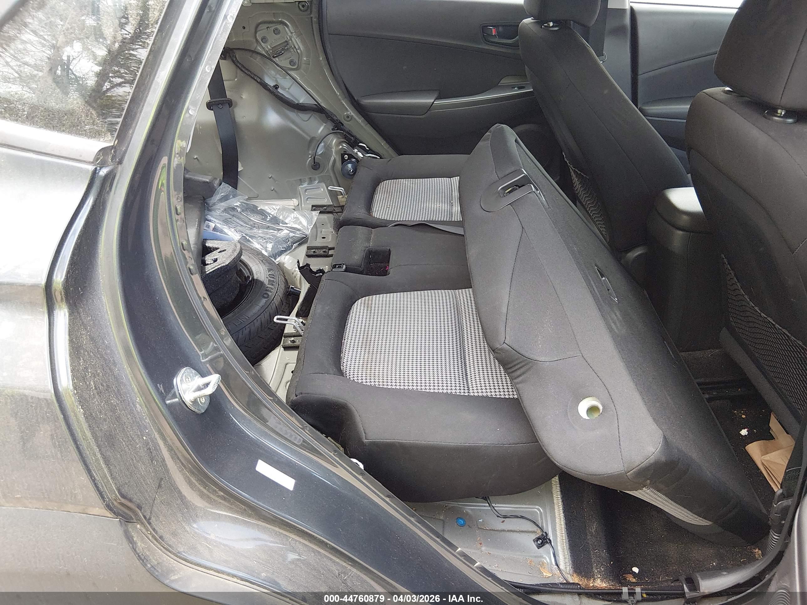 HYUNDAI KONA image 8