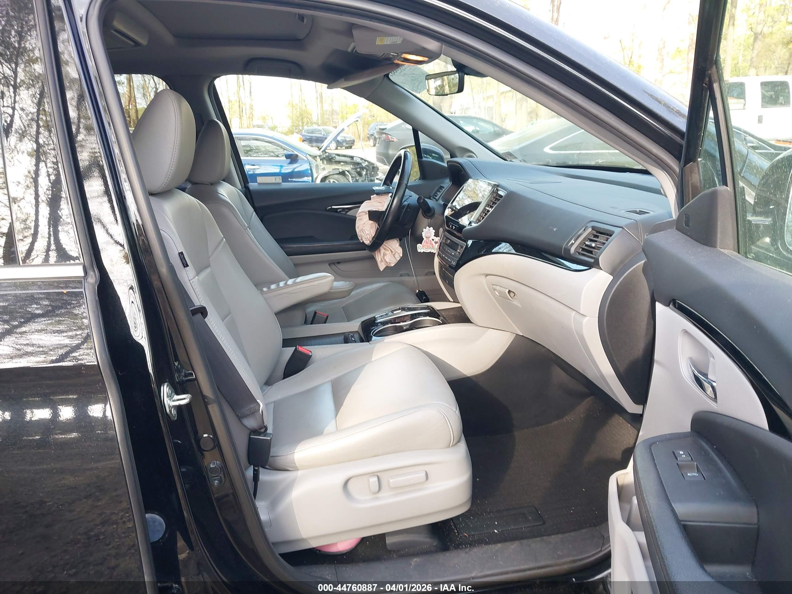 HONDA PILOT image 5
