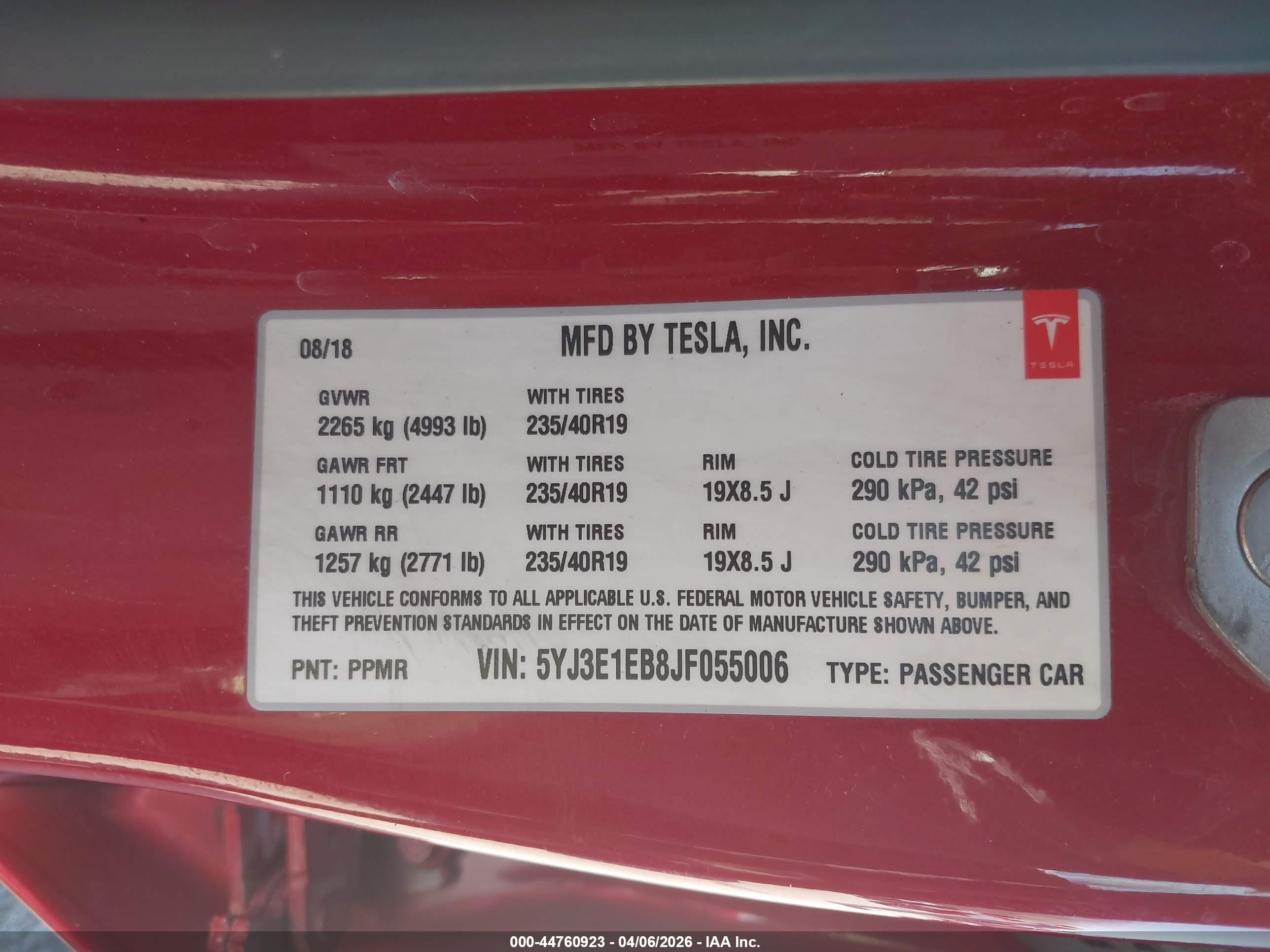 TESLA MODEL image 9