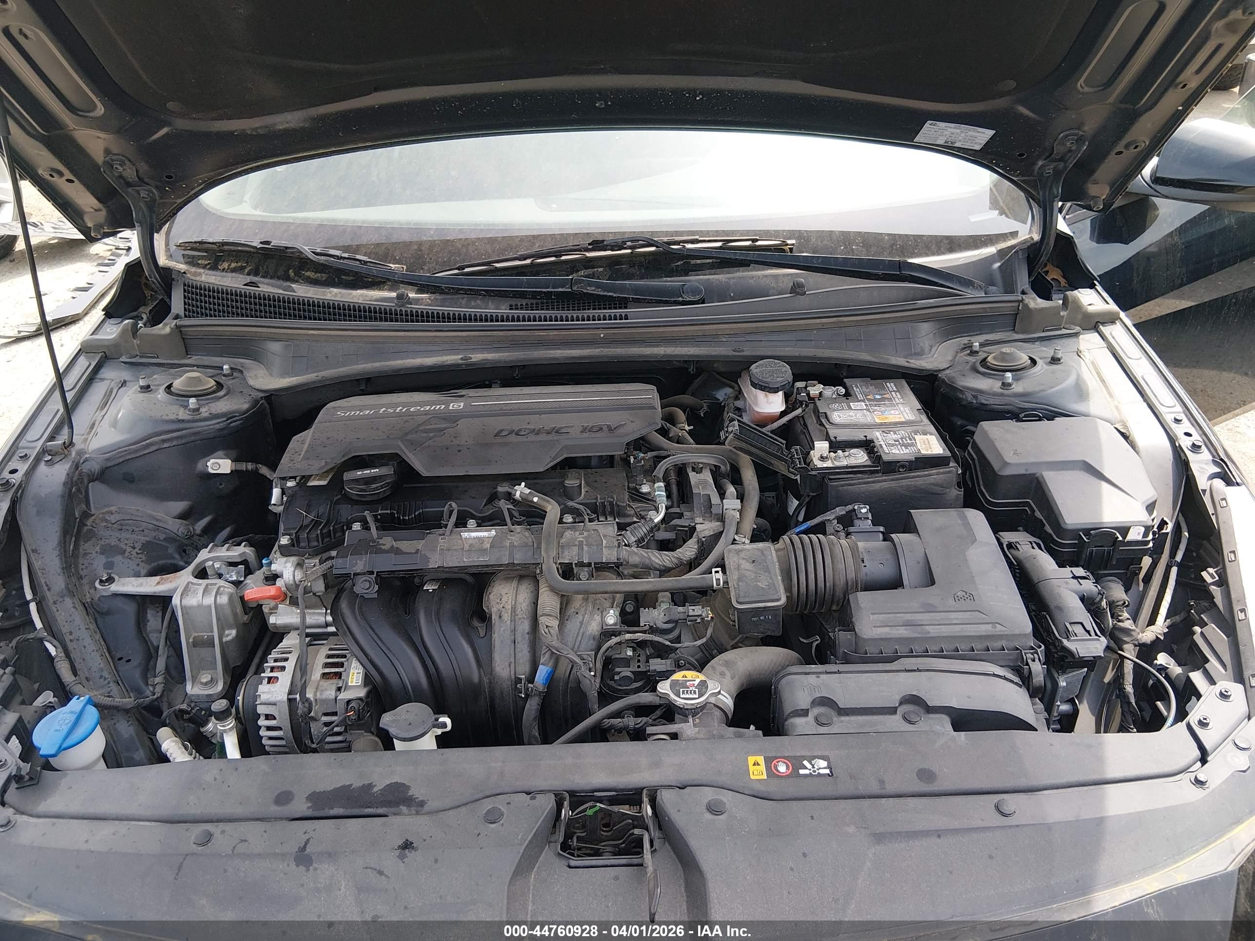 HYUNDAI ELANTRA image 10