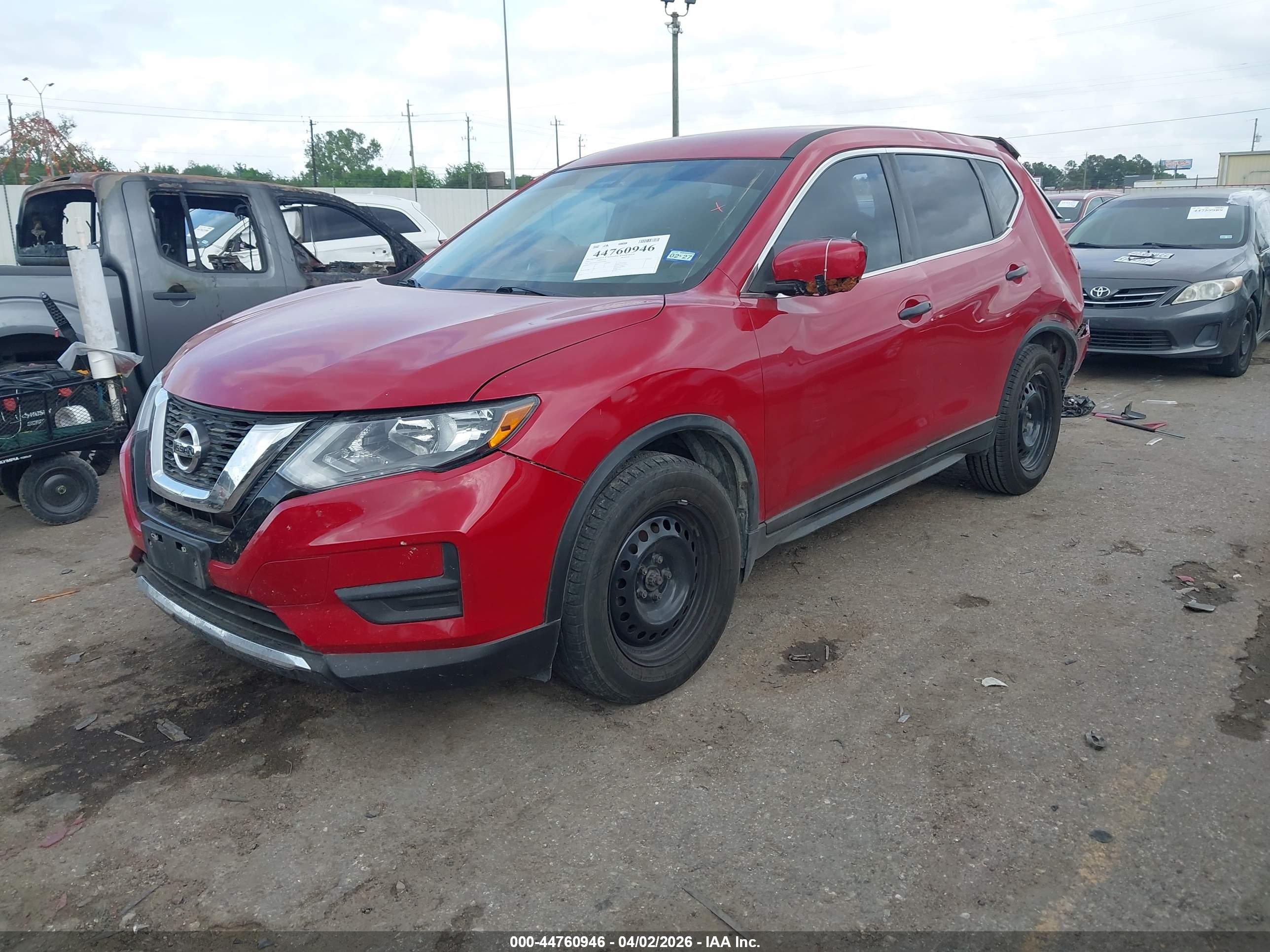 NISSAN ROGUE image 2