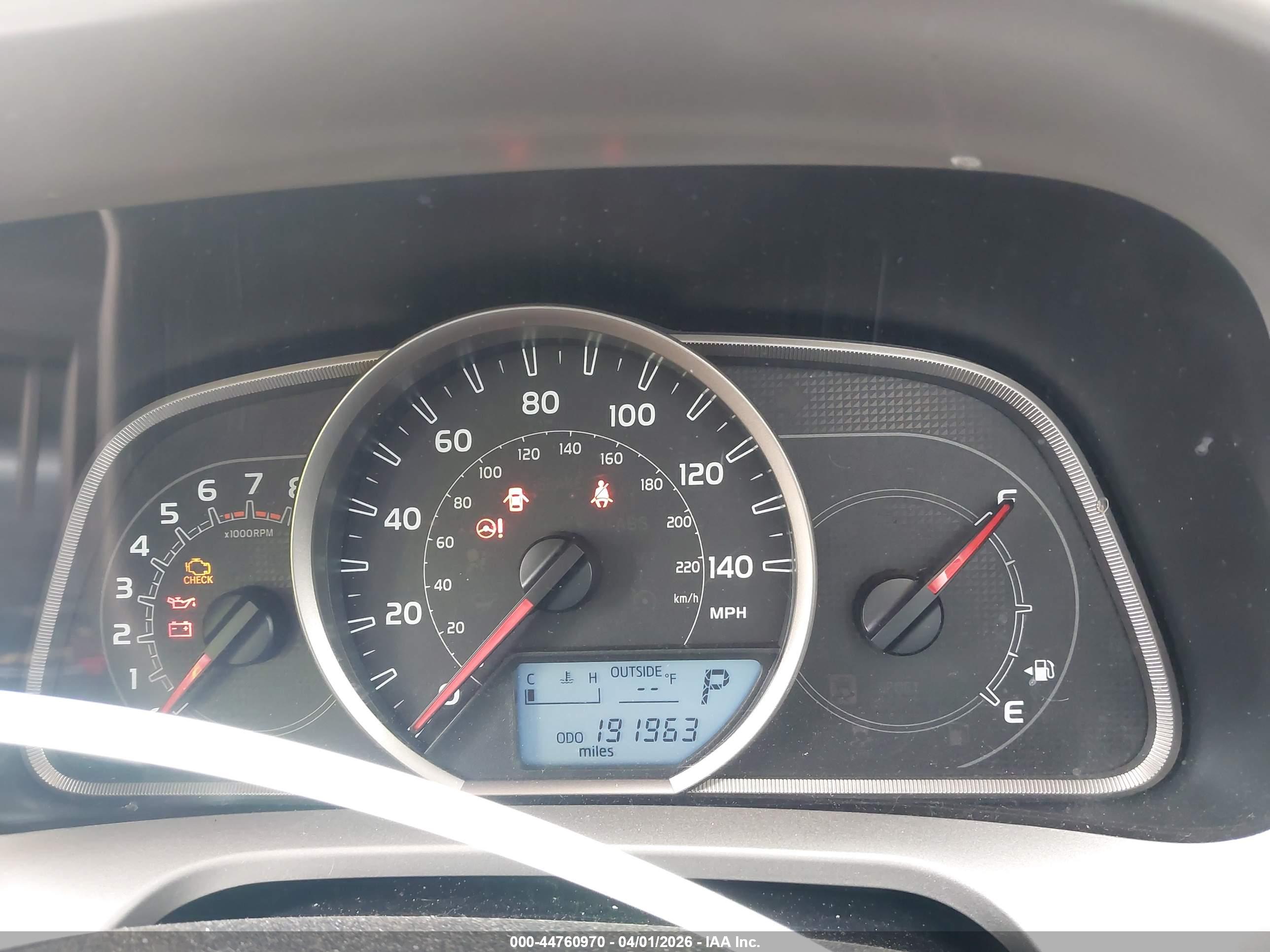 TOYOTA RAV4 image 7
