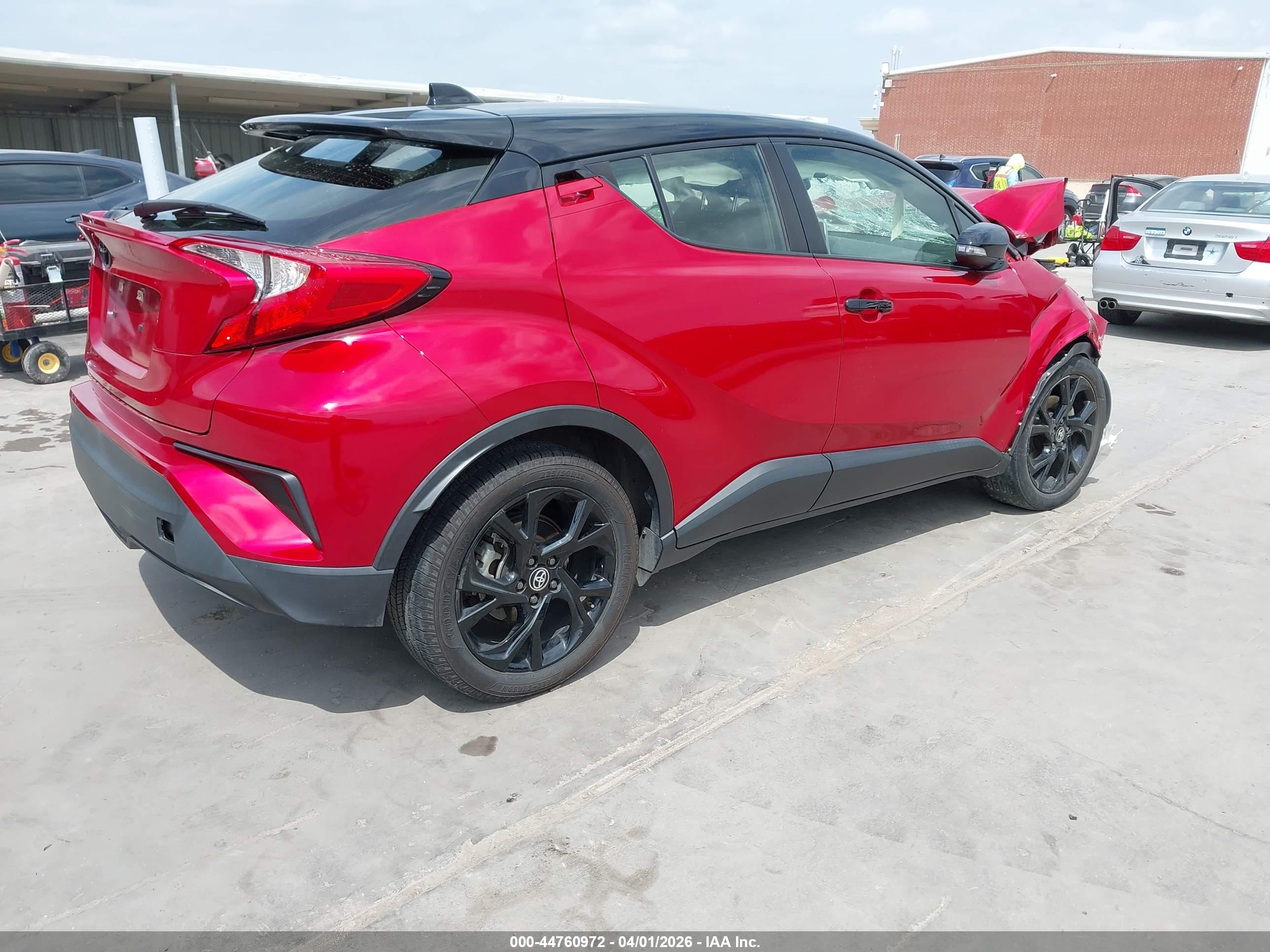 TOYOTA C-HR image 4