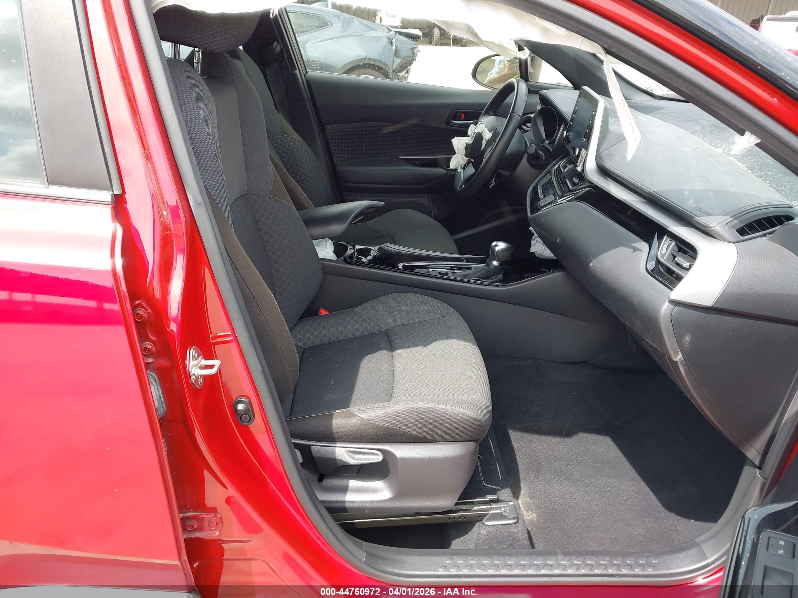 TOYOTA C-HR image 5
