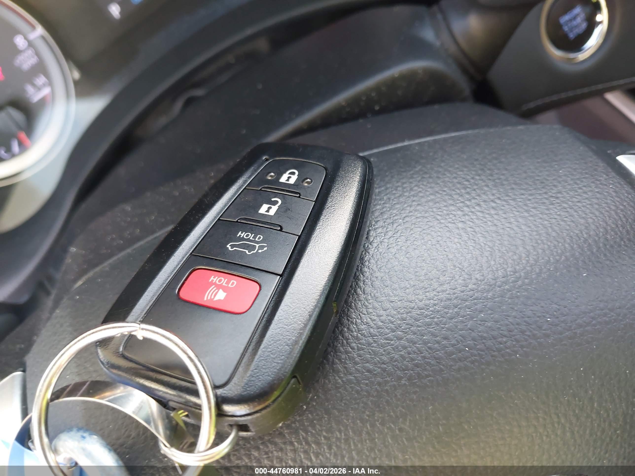 TOYOTA HIGHLANDER image 11