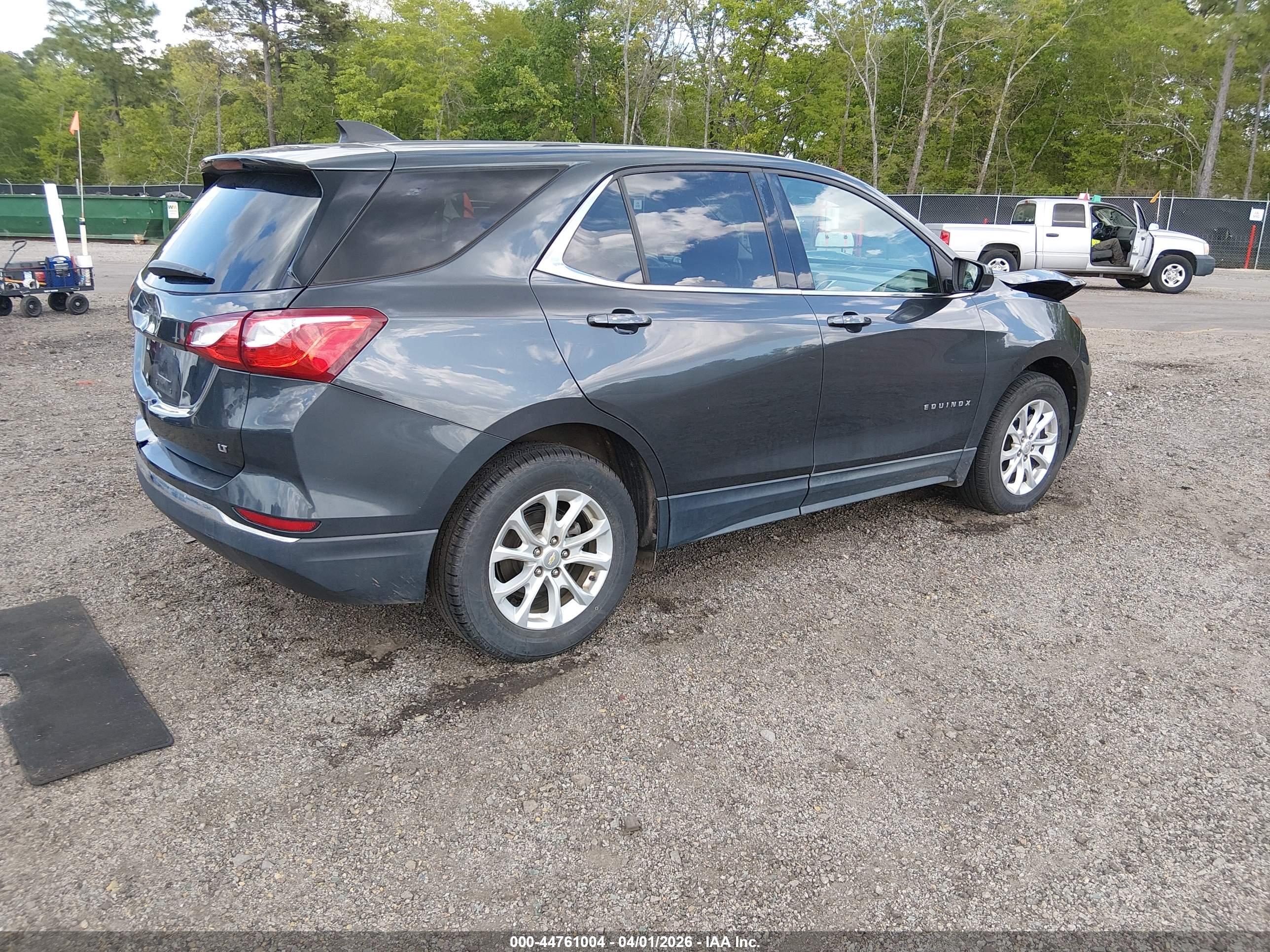 CHEVROLET EQUINOX image 4