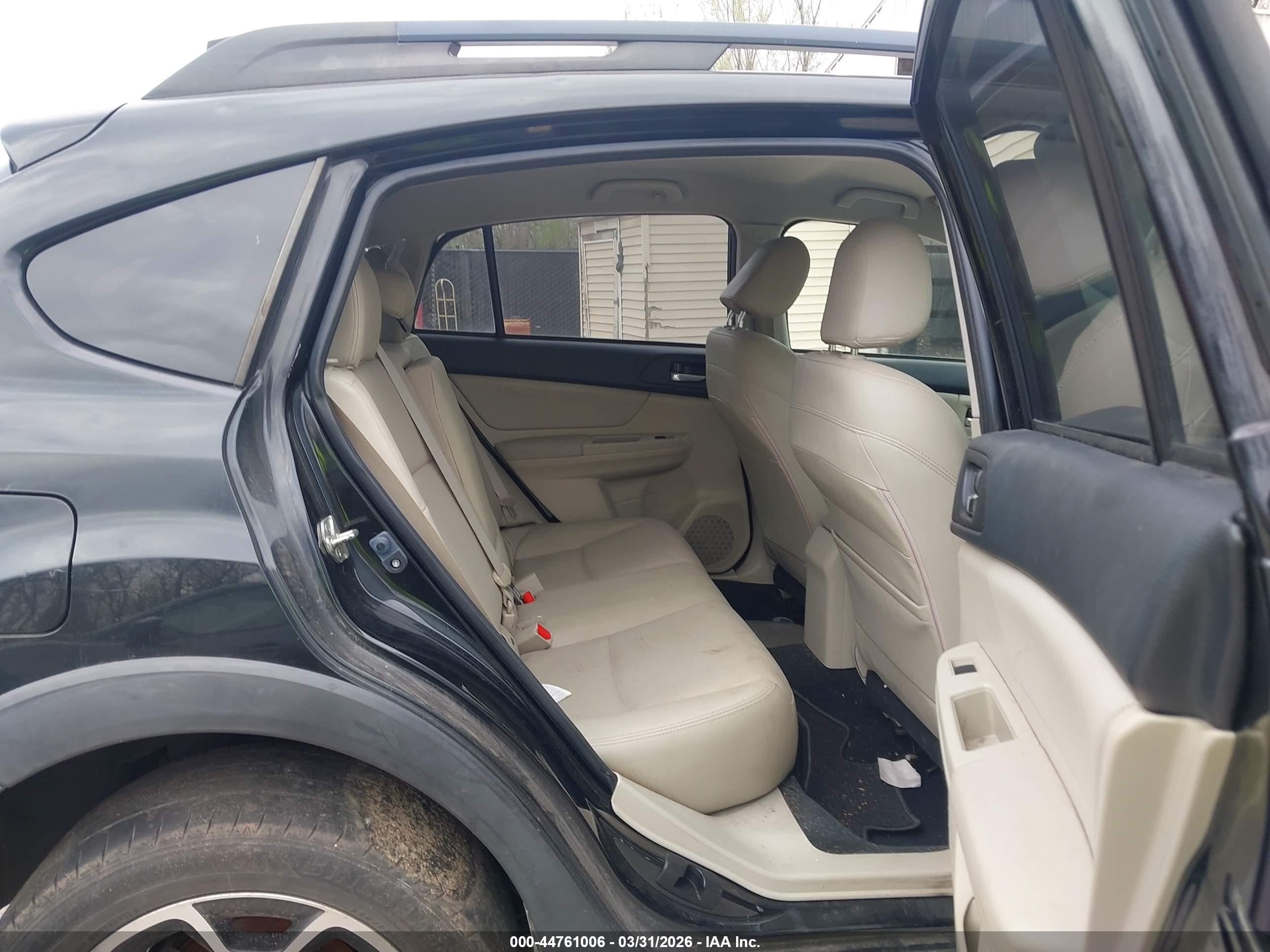 SUBARU XV image 8