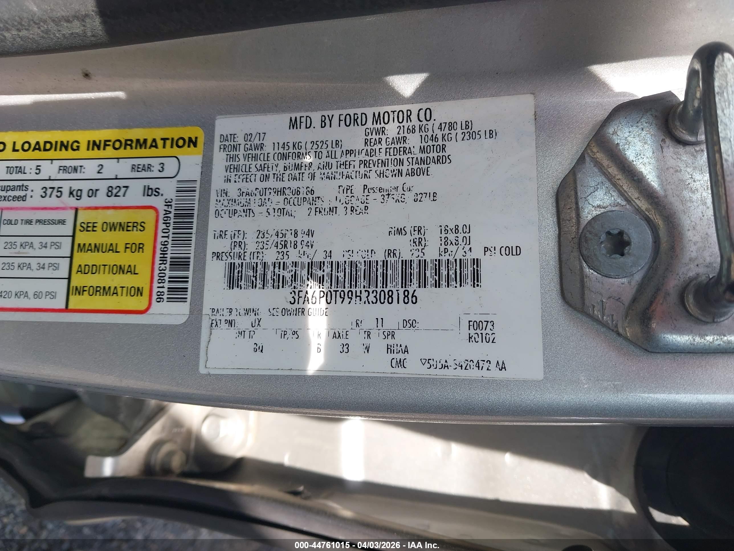 FORD FUSION image 9