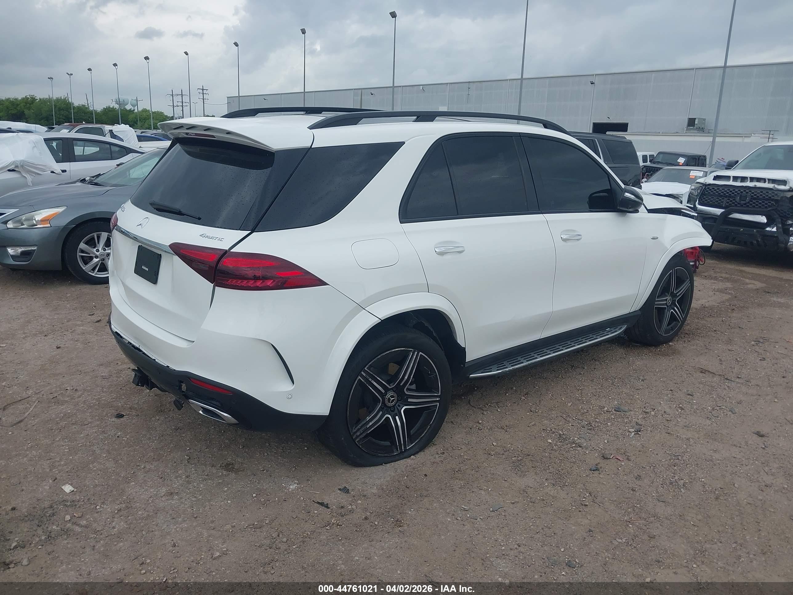 MERCEDES-BENZ GLE image 4