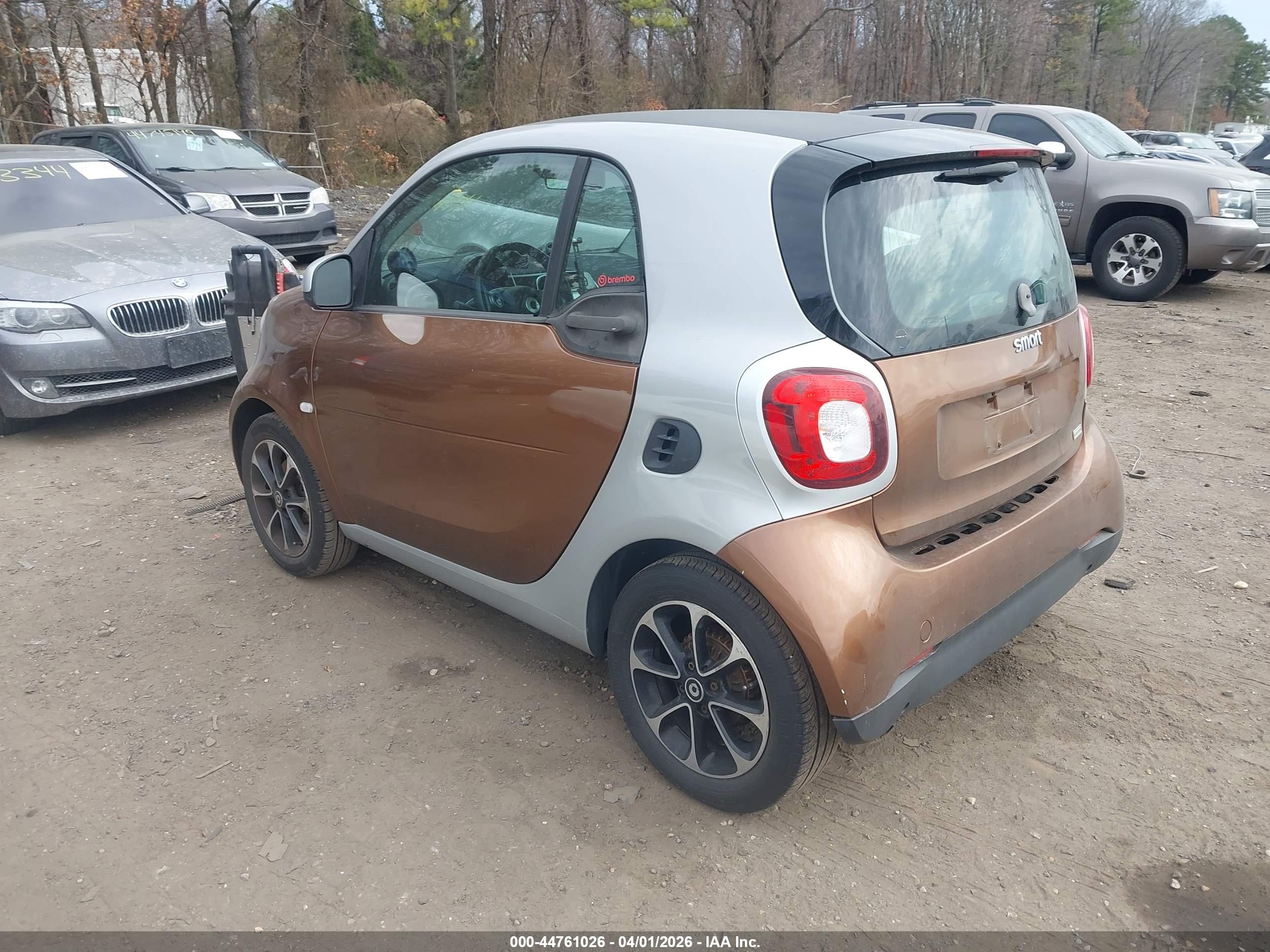SMART FORTWO image 3