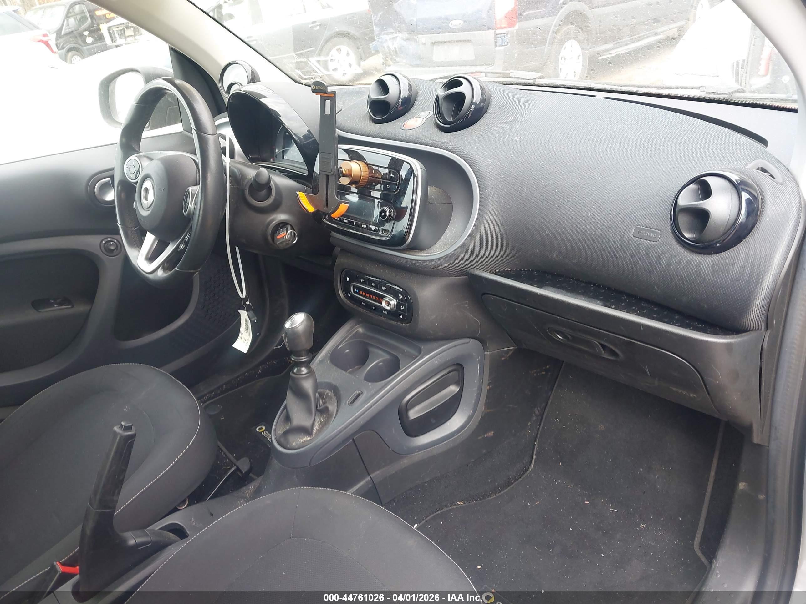 SMART FORTWO image 5