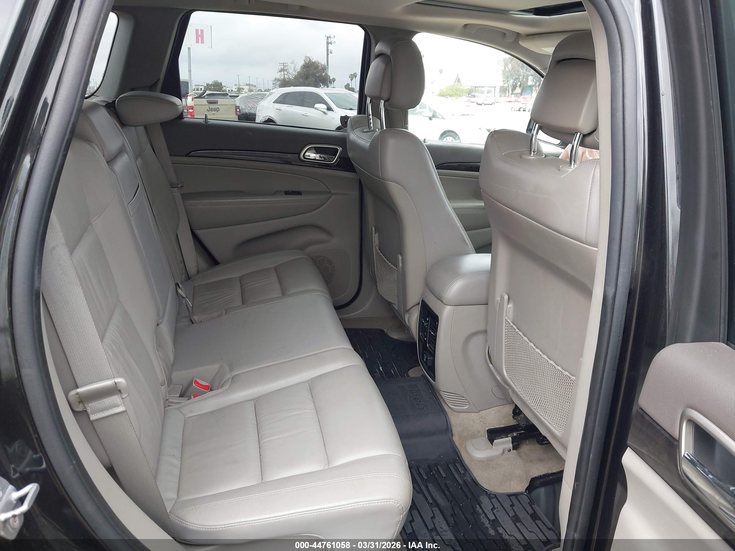 JEEP GRAND image 8