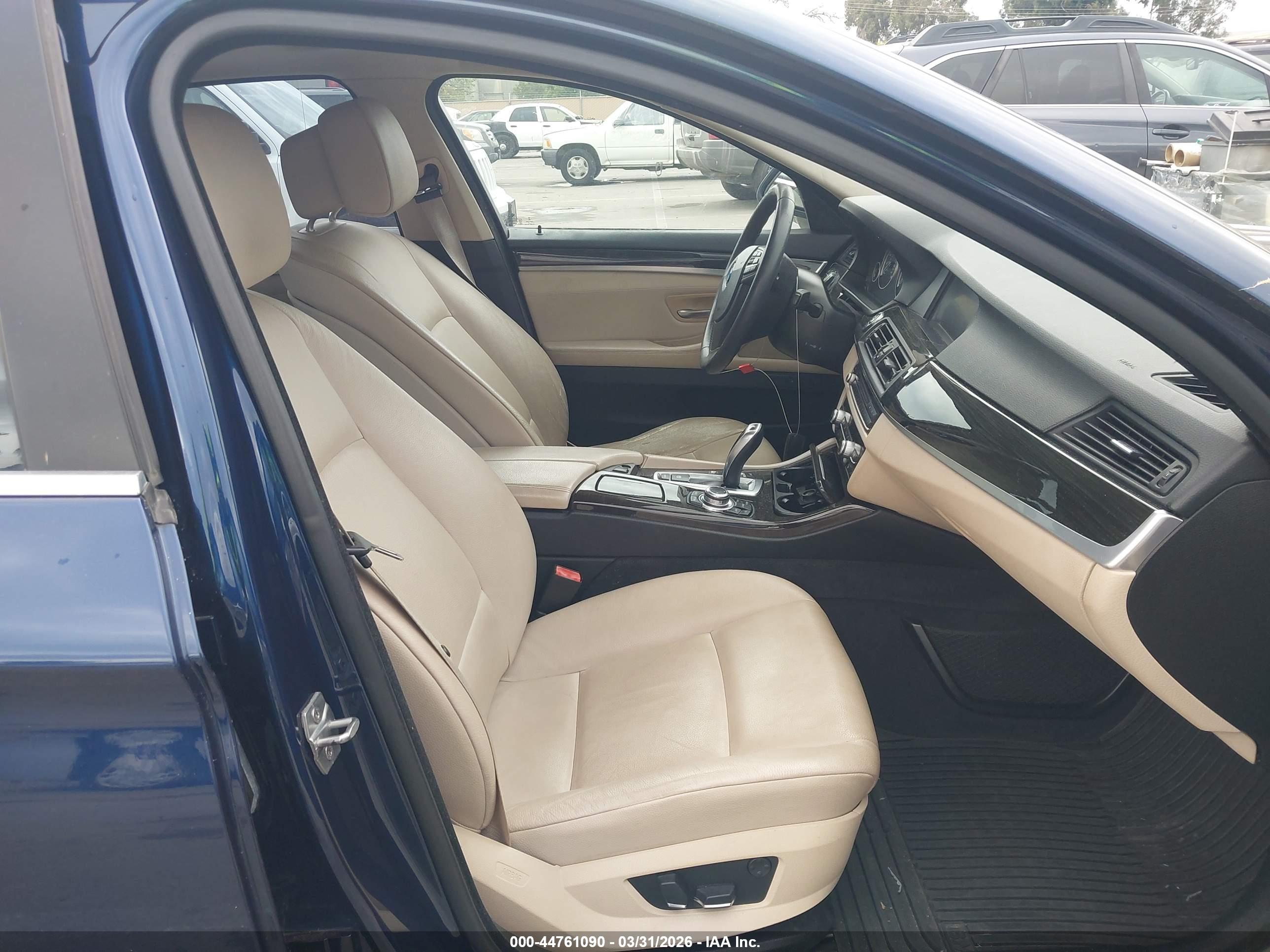 BMW 528I image 5
