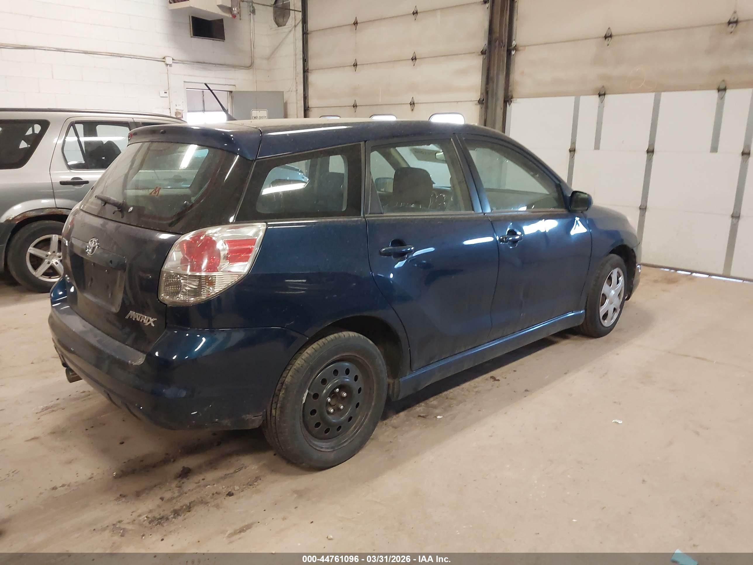 TOYOTA MATRIX image 4