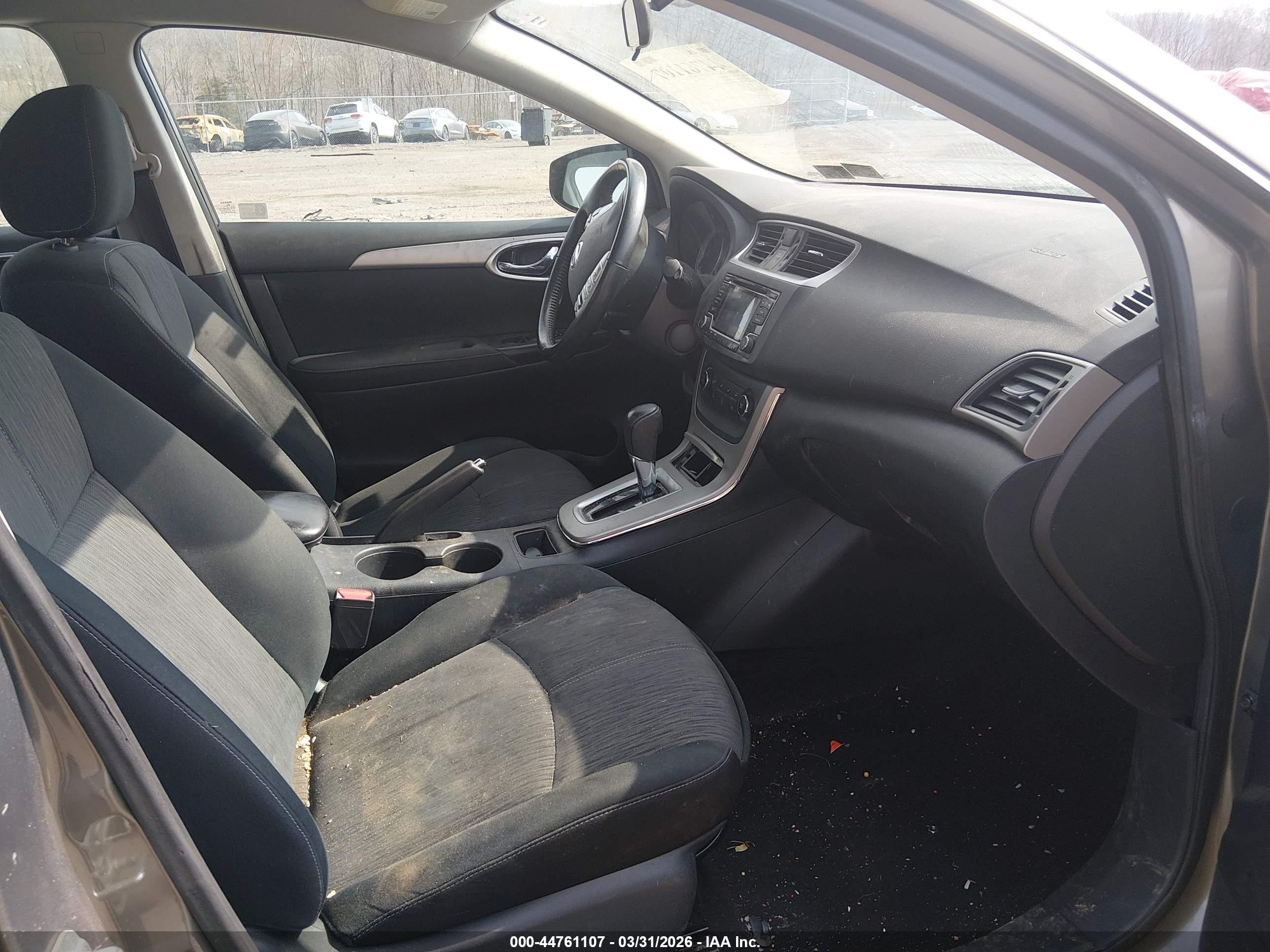 NISSAN SENTRA image 5