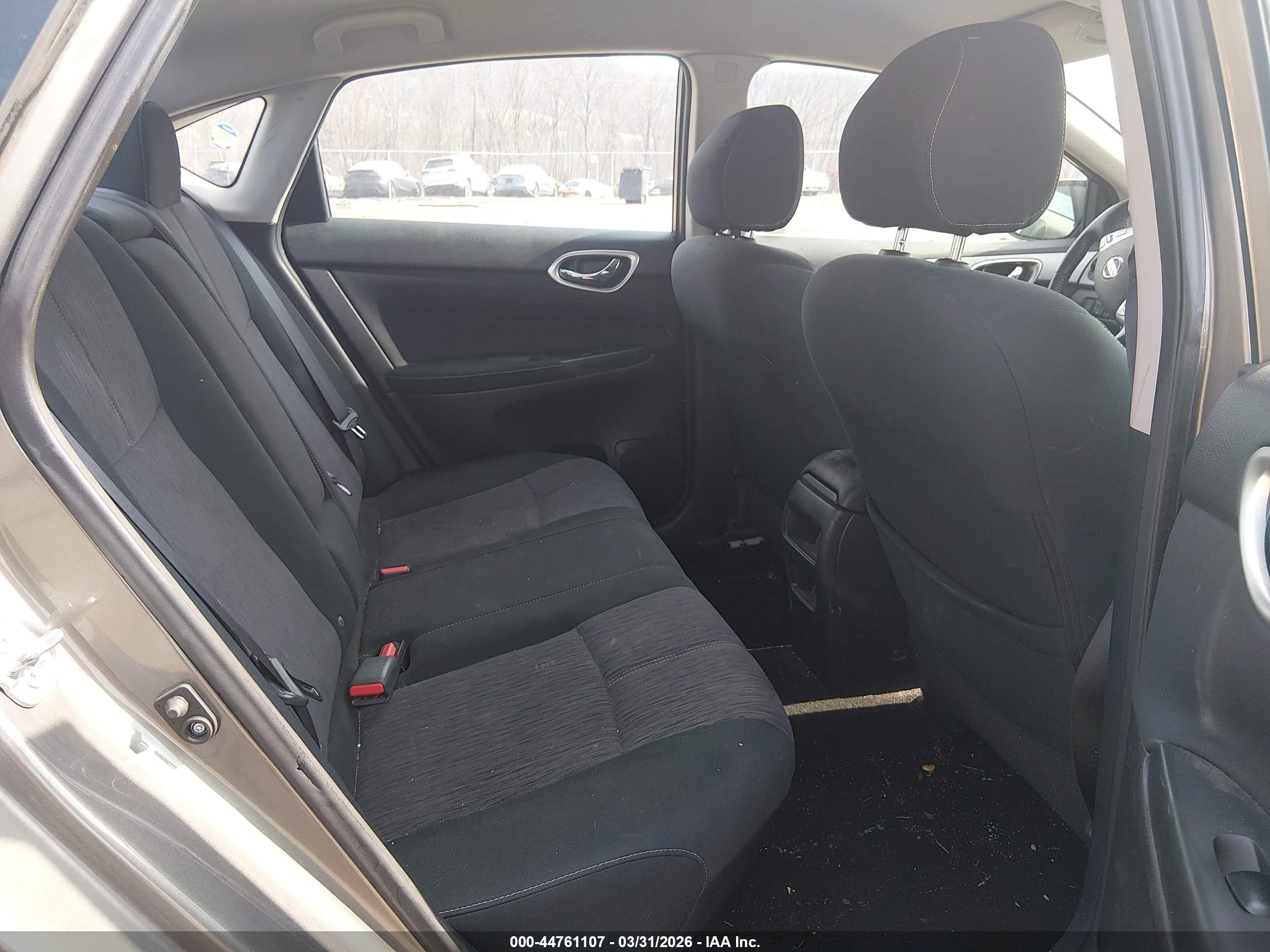 NISSAN SENTRA image 8