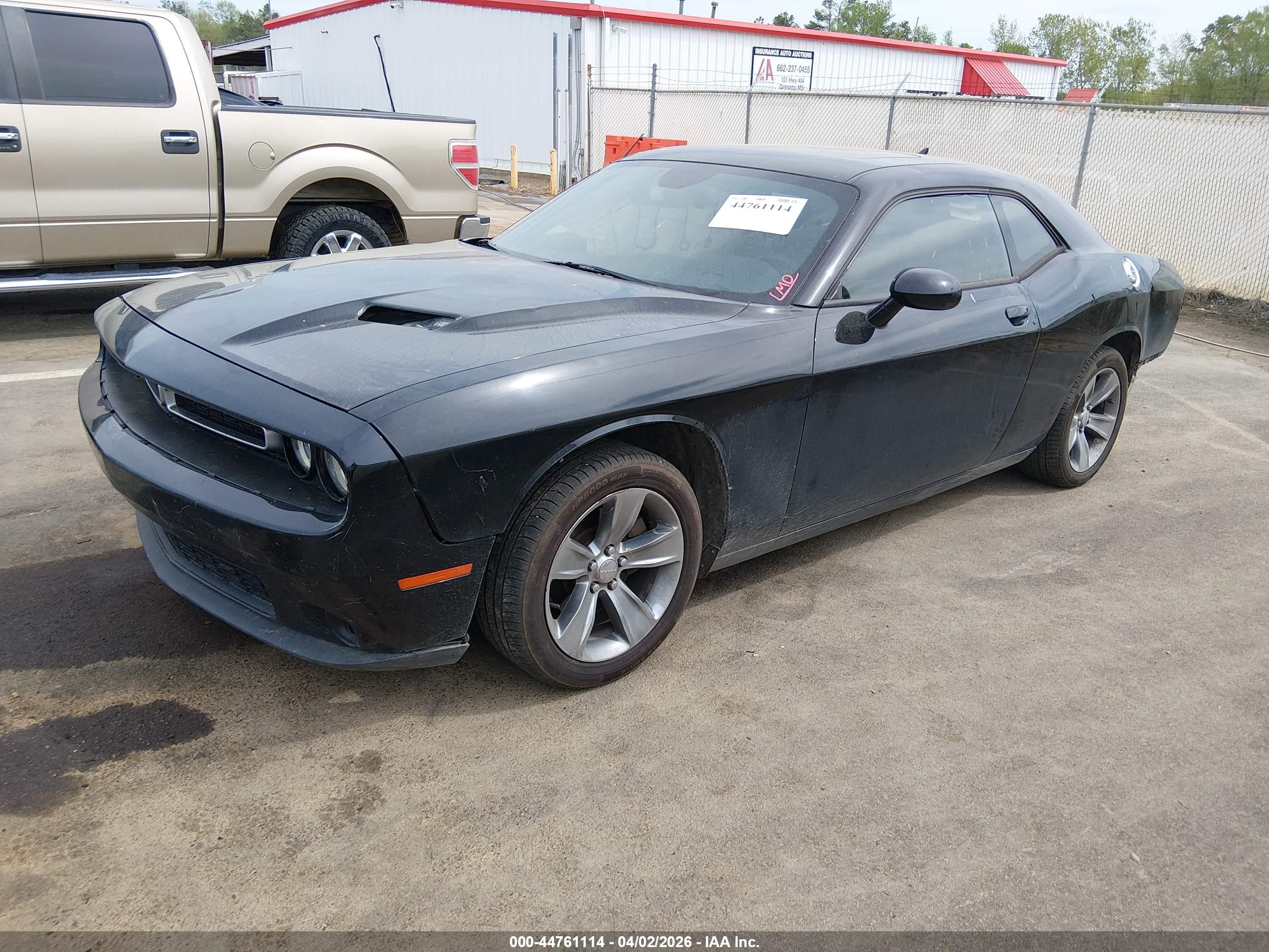 DODGE CHALLENGER image 2