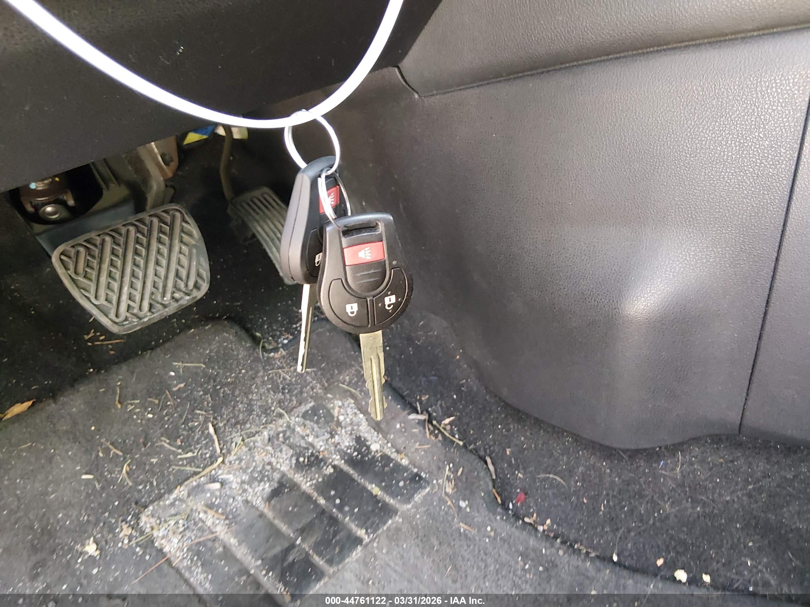 NISSAN ROGUE image 11