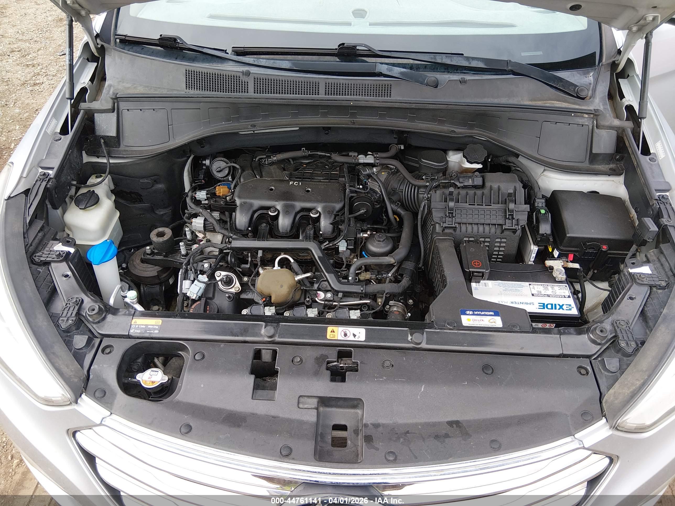 HYUNDAI SANTA image 10