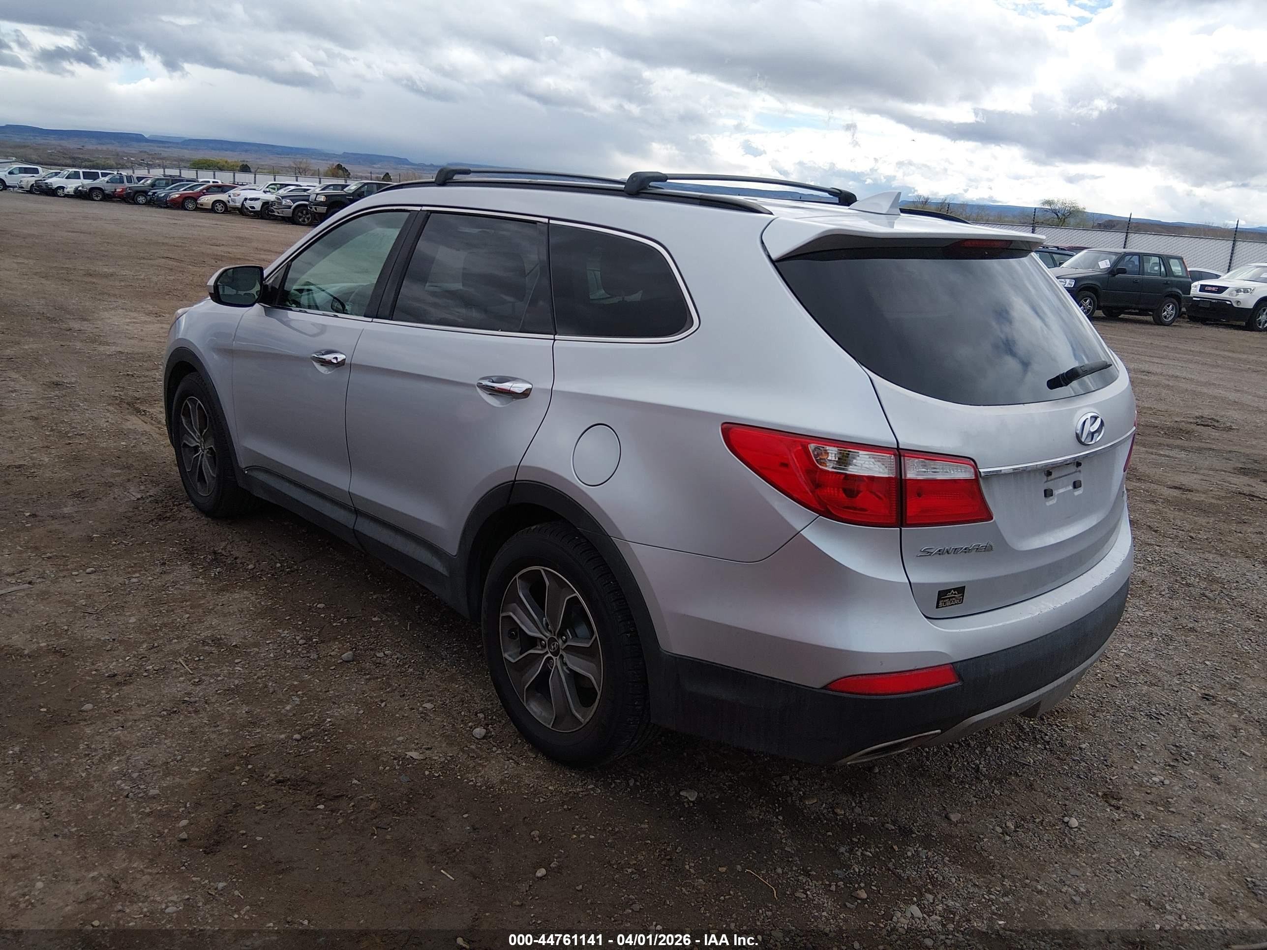 HYUNDAI SANTA image 3