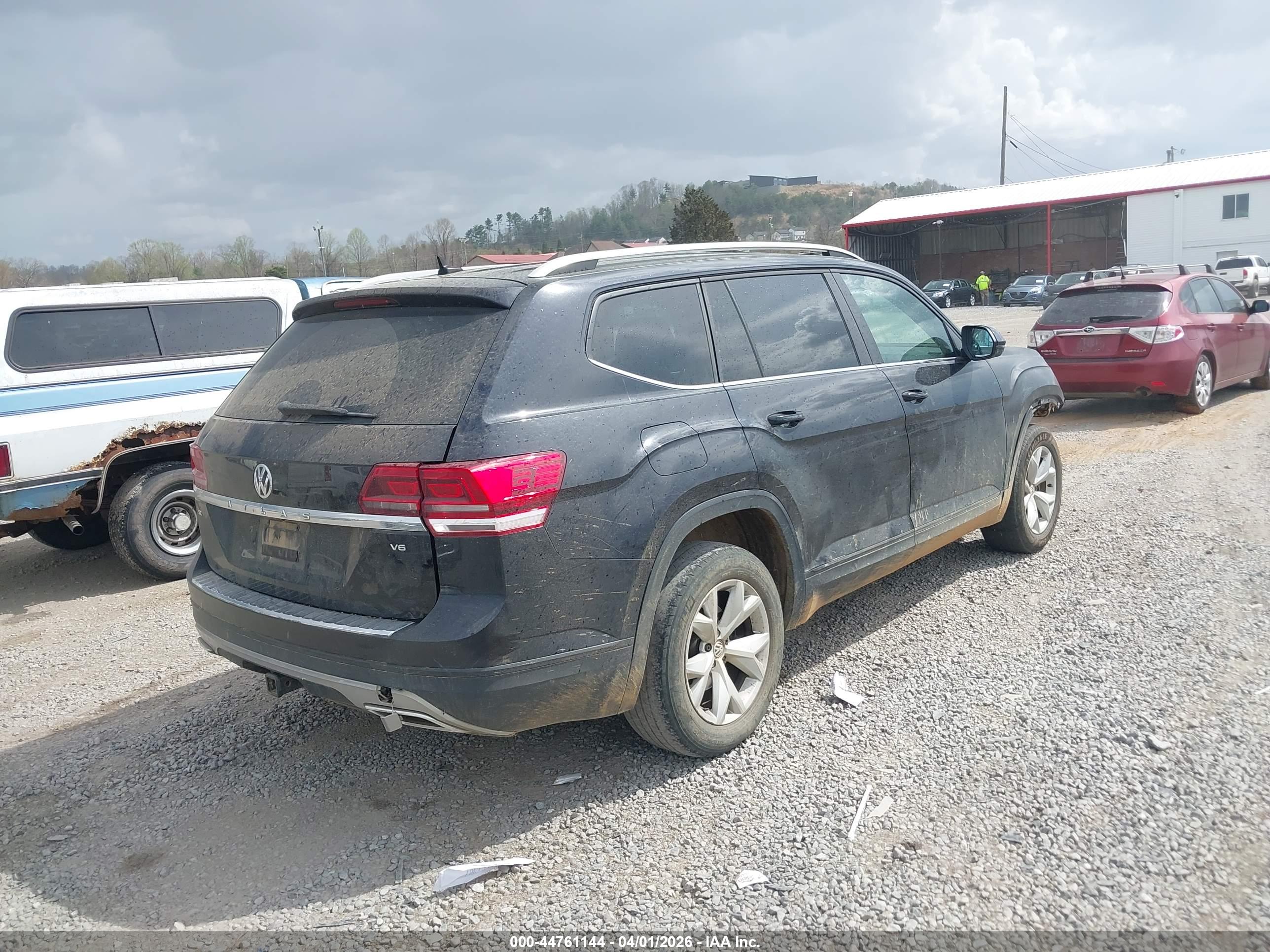 VOLKSWAGEN ATLAS image 4